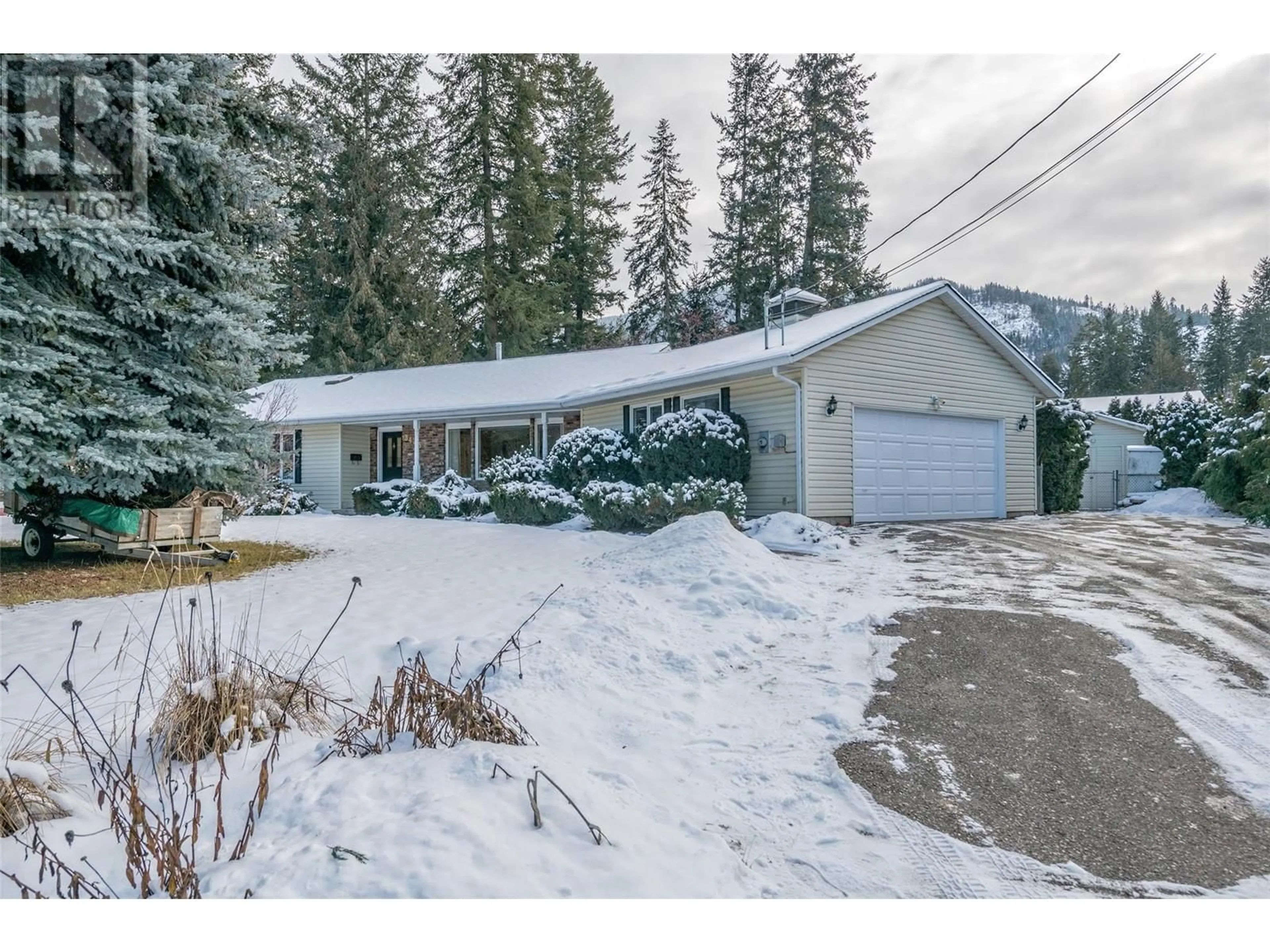 Unknown for 3445 SIDNEY CRESCENT, Spallumcheen British Columbia V4Y0S8