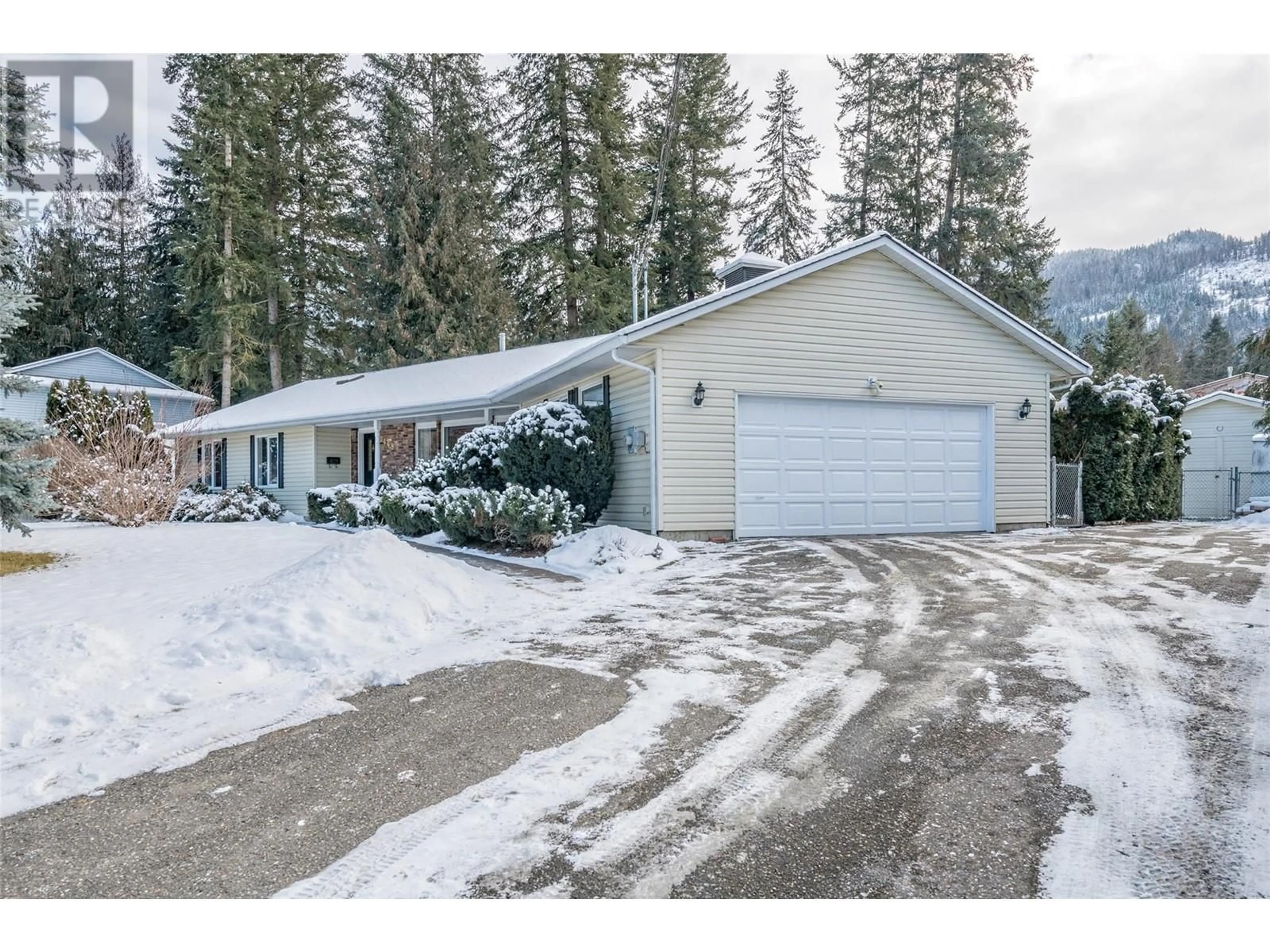 Unknown for 3445 SIDNEY CRESCENT, Spallumcheen British Columbia V4Y0S8
