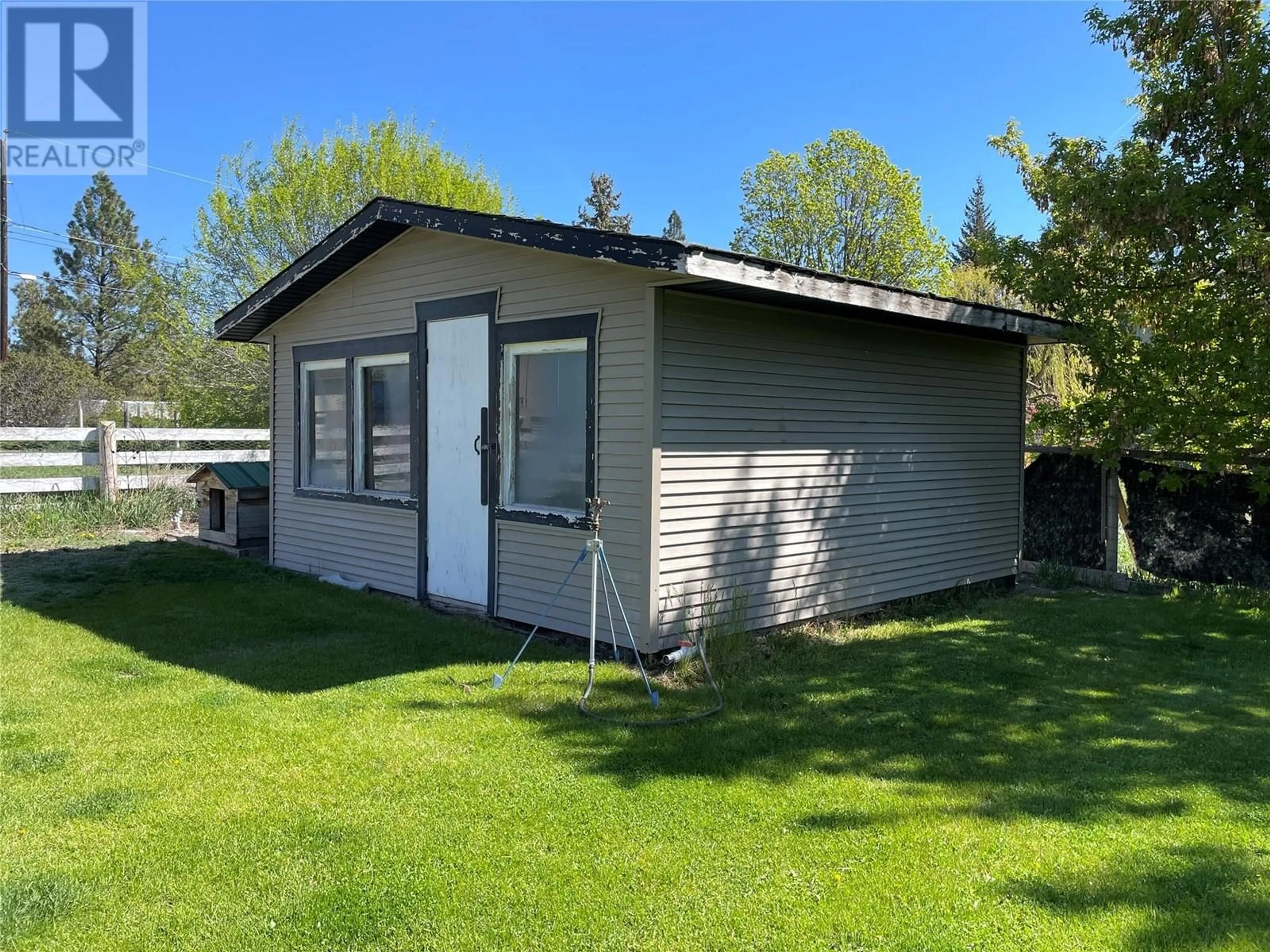 Shed for 392 WINNEY Avenue, Merritt British Columbia V0K1Y0