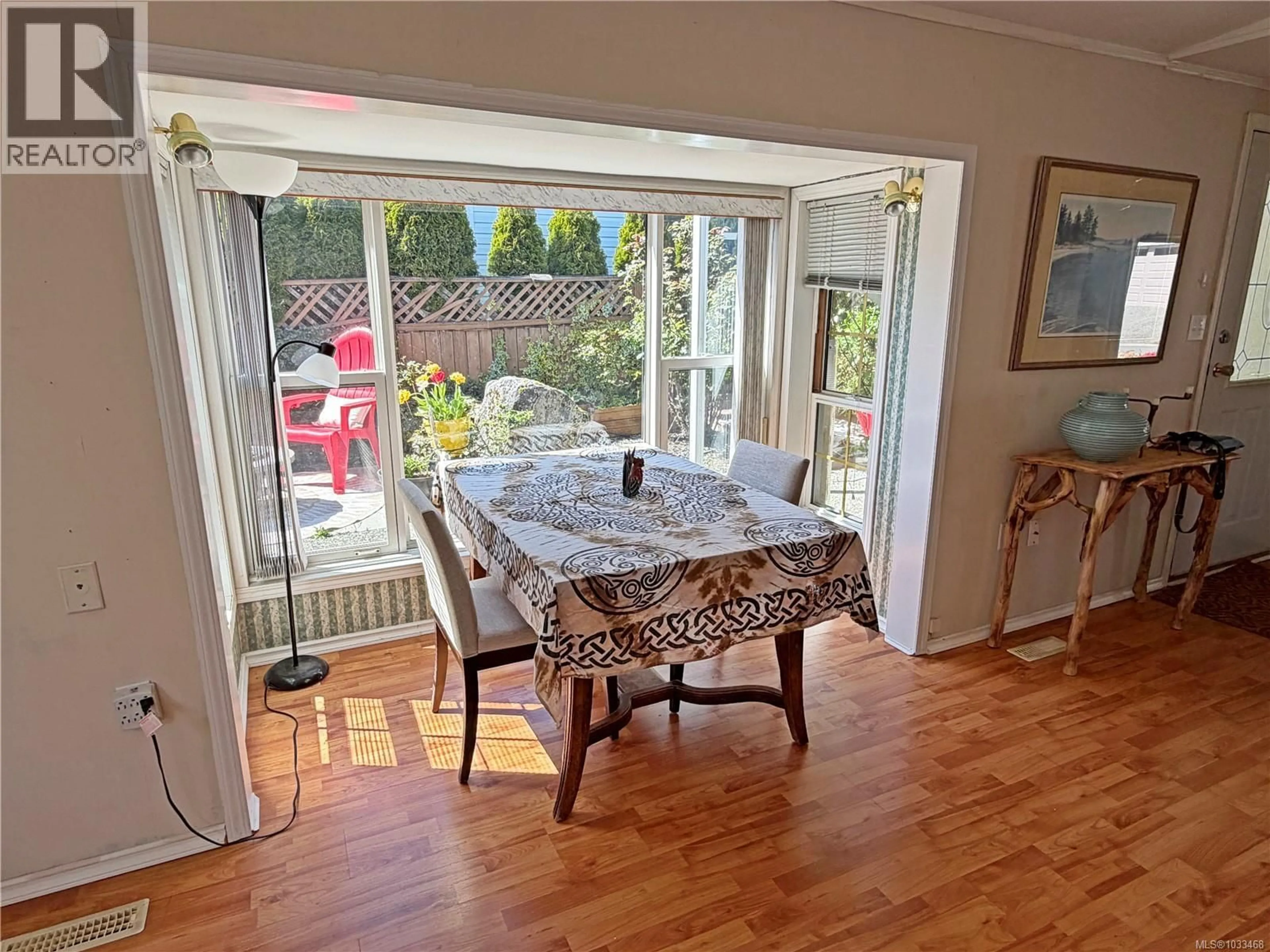 Dining room, unknown for 3963 VALEWOOD DRIVE, Nanaimo British Columbia V9T6B9