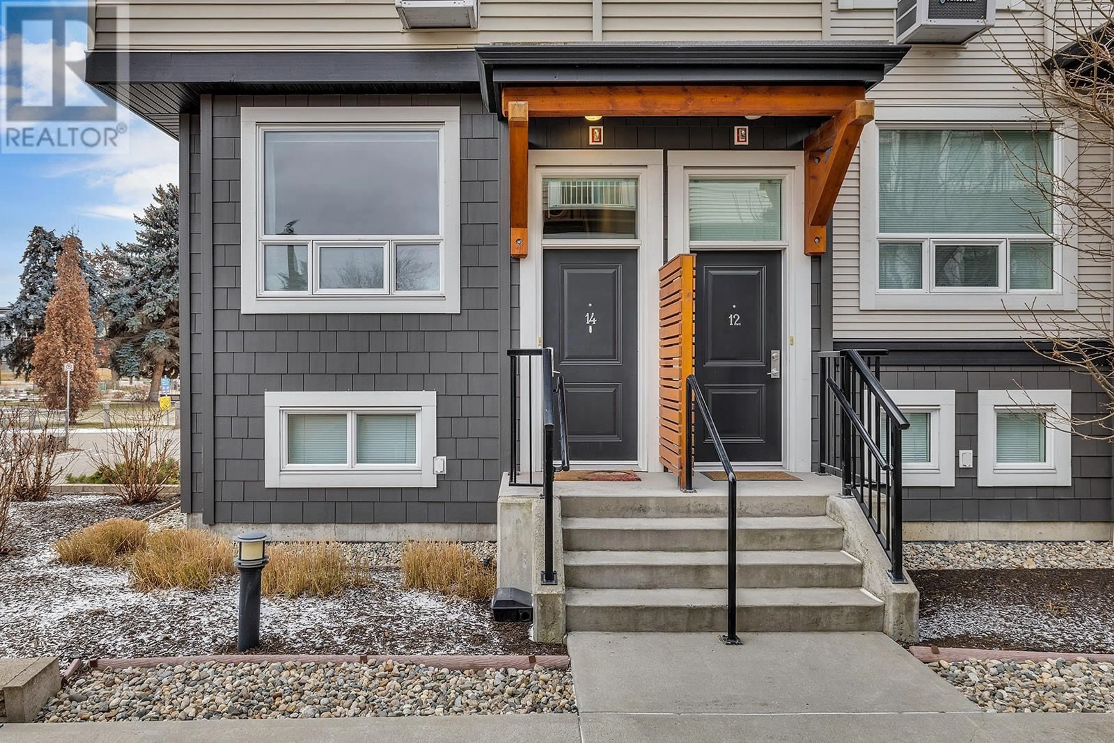 Indoor entryway for 1881 Ambrosi Road Unit# 14, Kelowna British Columbia V1Y4R8