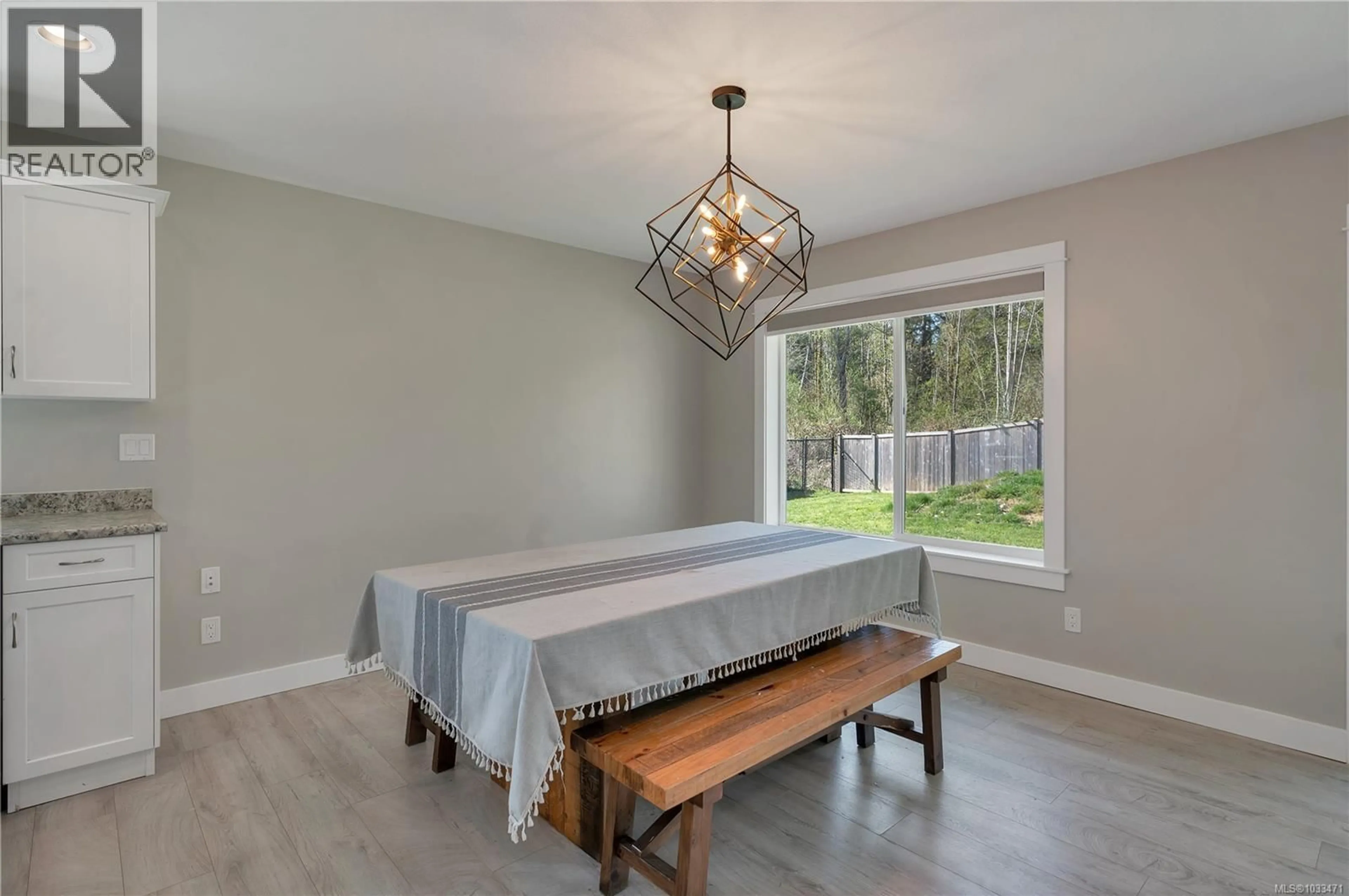 Unknown for 3965 LEEMING ROAD, Campbell River British Columbia V9H1H2