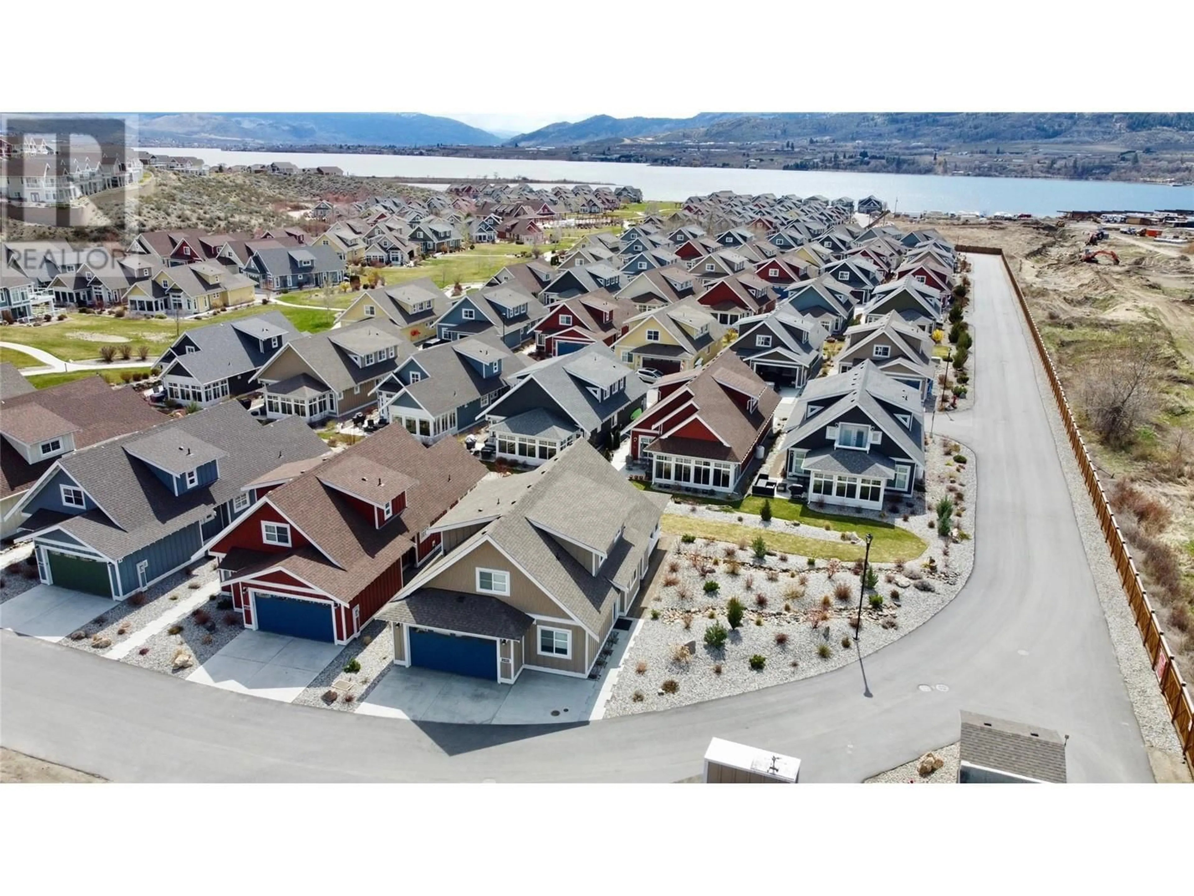 A pic from outside/outdoor area/front of a property/back of a property/a pic from drone, unknown for 4 - 2450 RADIO TOWER ROAD, Oliver British Columbia V0H1T1