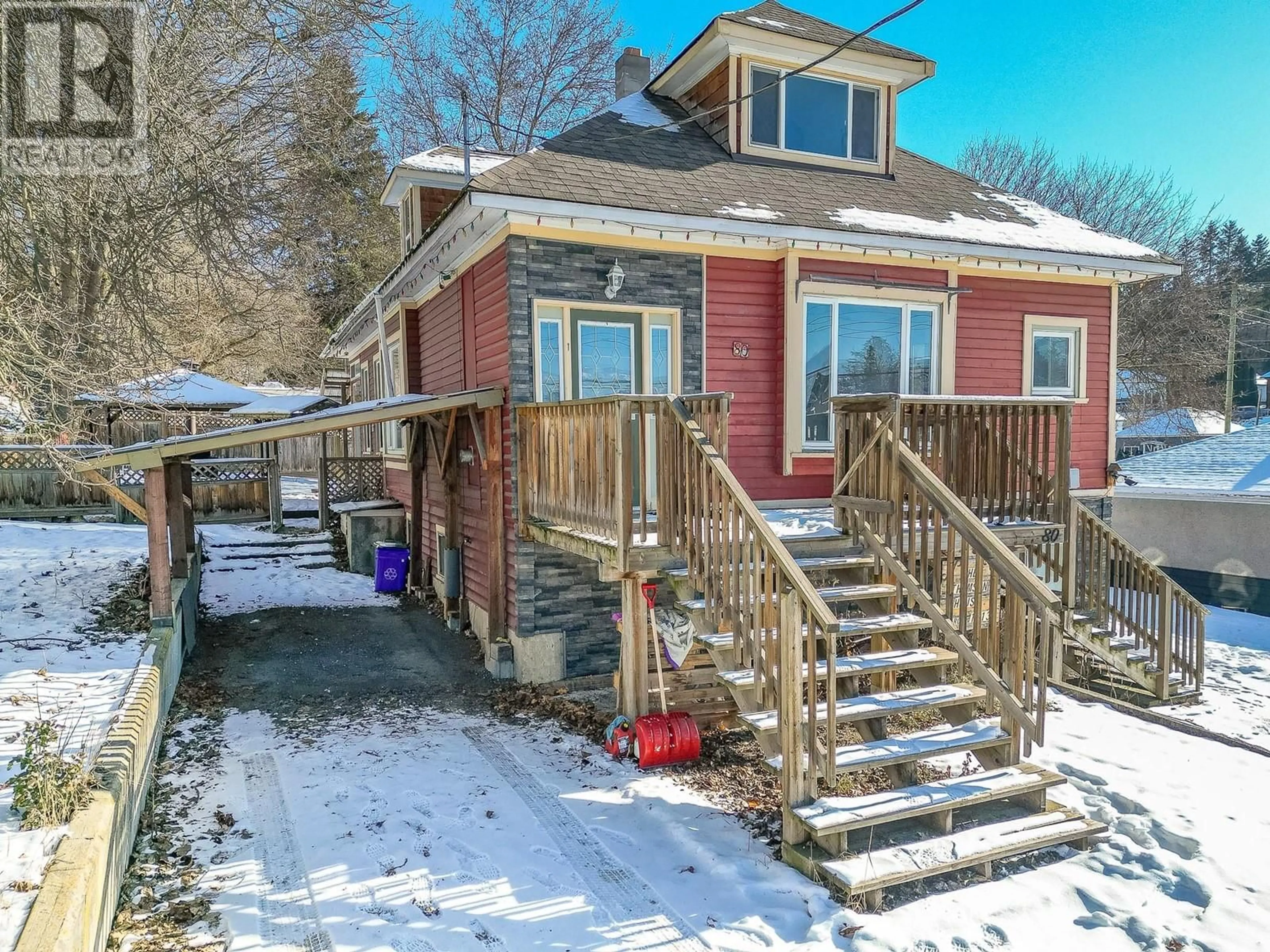 A pic from outside/outdoor area/front of a property/back of a property/a pic from drone, unknown for 80 6 STREET NORTHEAST, Salmon Arm British Columbia V1E1H1