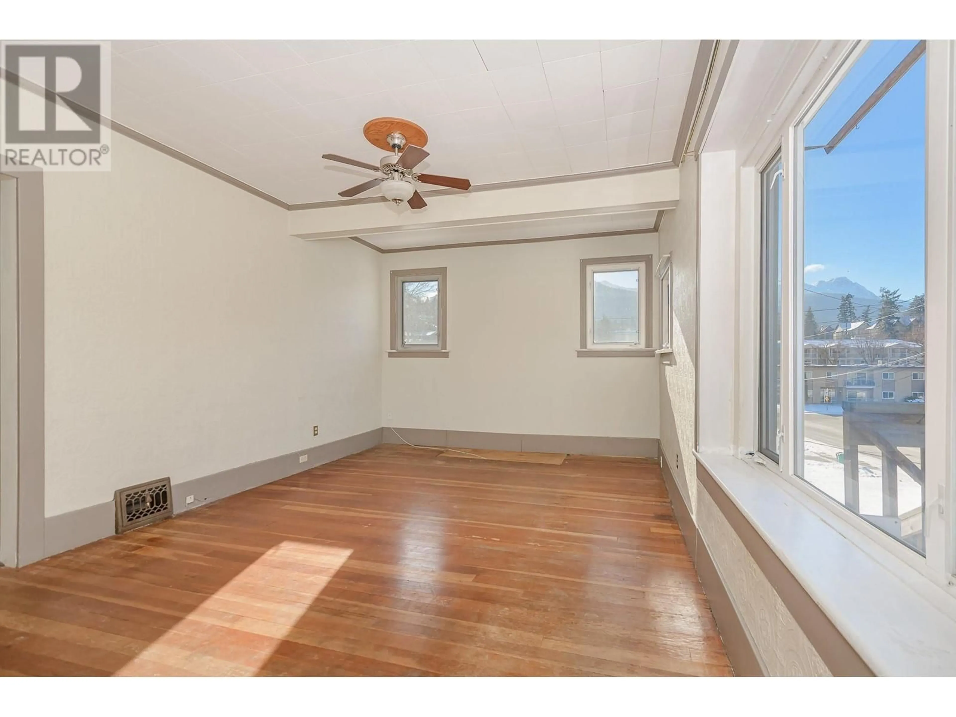 A pic of a room for 80 6 STREET NORTHEAST, Salmon Arm British Columbia V1E1H1
