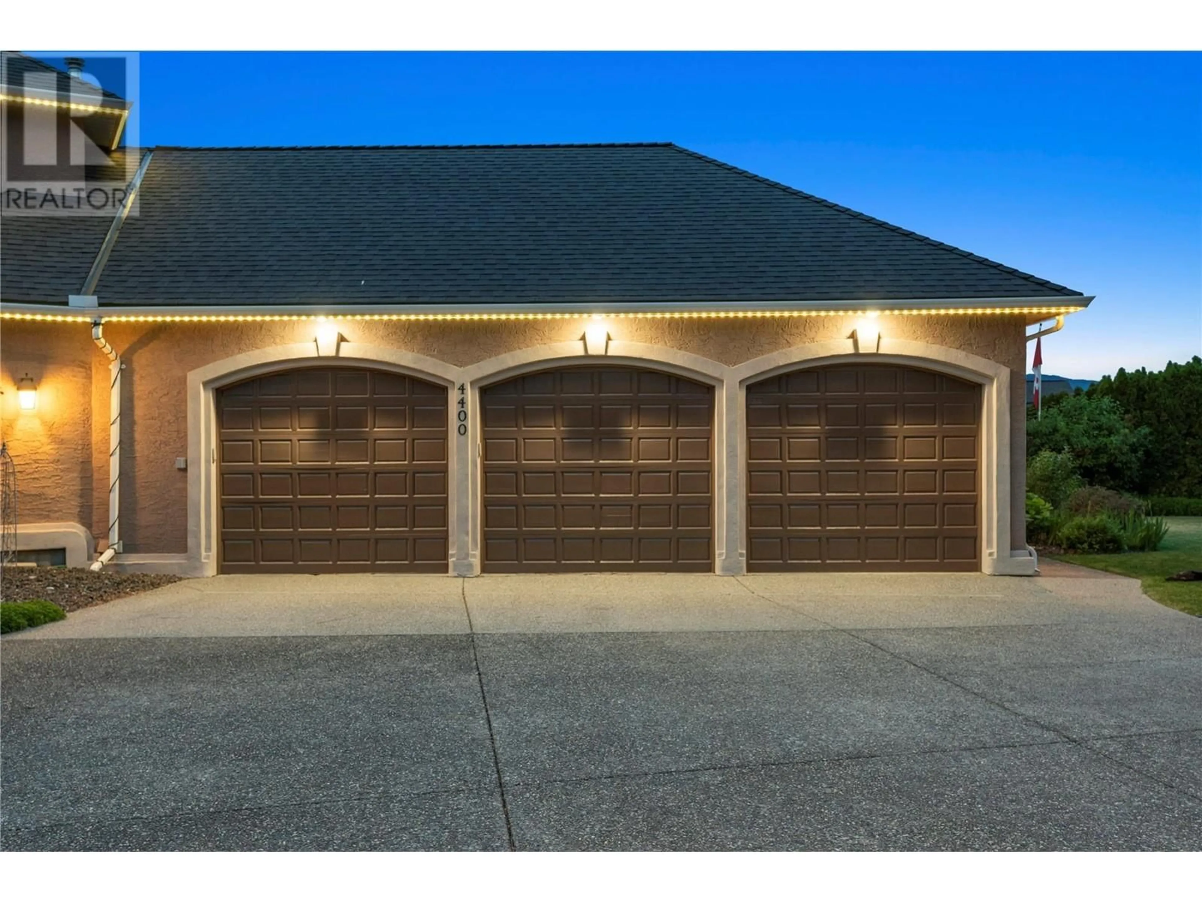 Indoor garage for 4400 Crystal Drive, Vernon British Columbia V1T8V5