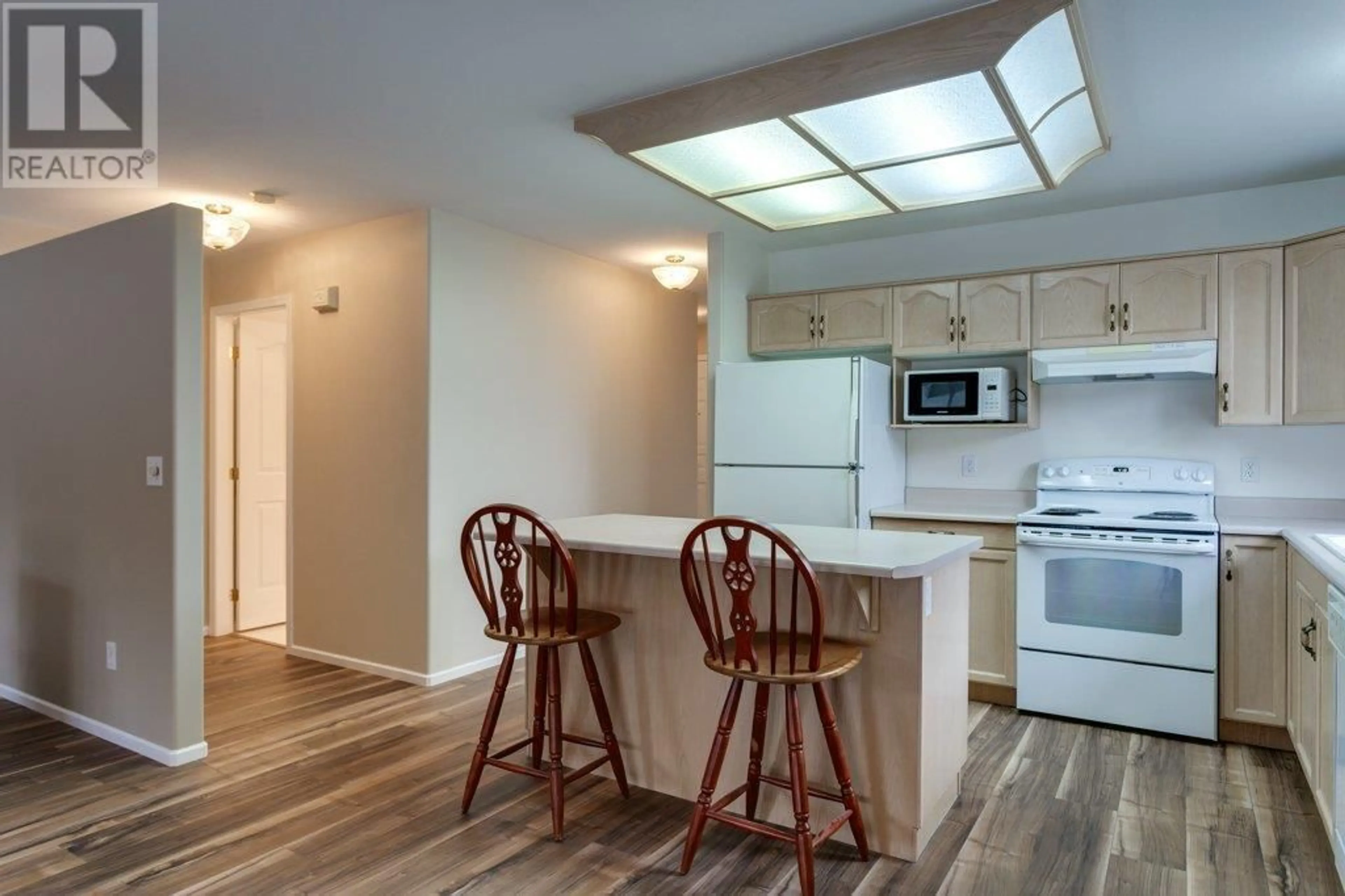 Standard kitchen, unknown for 22 - 2330 BUTT ROAD, Westbank British Columbia V4T2L3