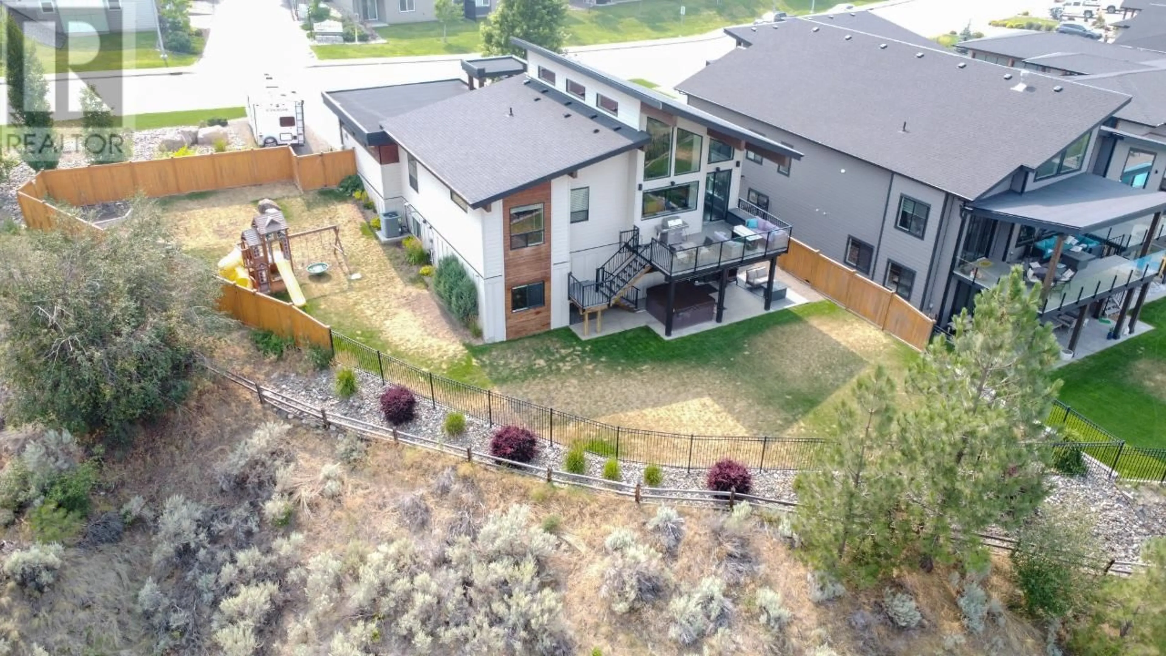 A pic from outside/outdoor area/front of a property/back of a property/a pic from drone, mountain view for 1990 QU'APPELLE Boulevard, Kamloops British Columbia V2E0C1