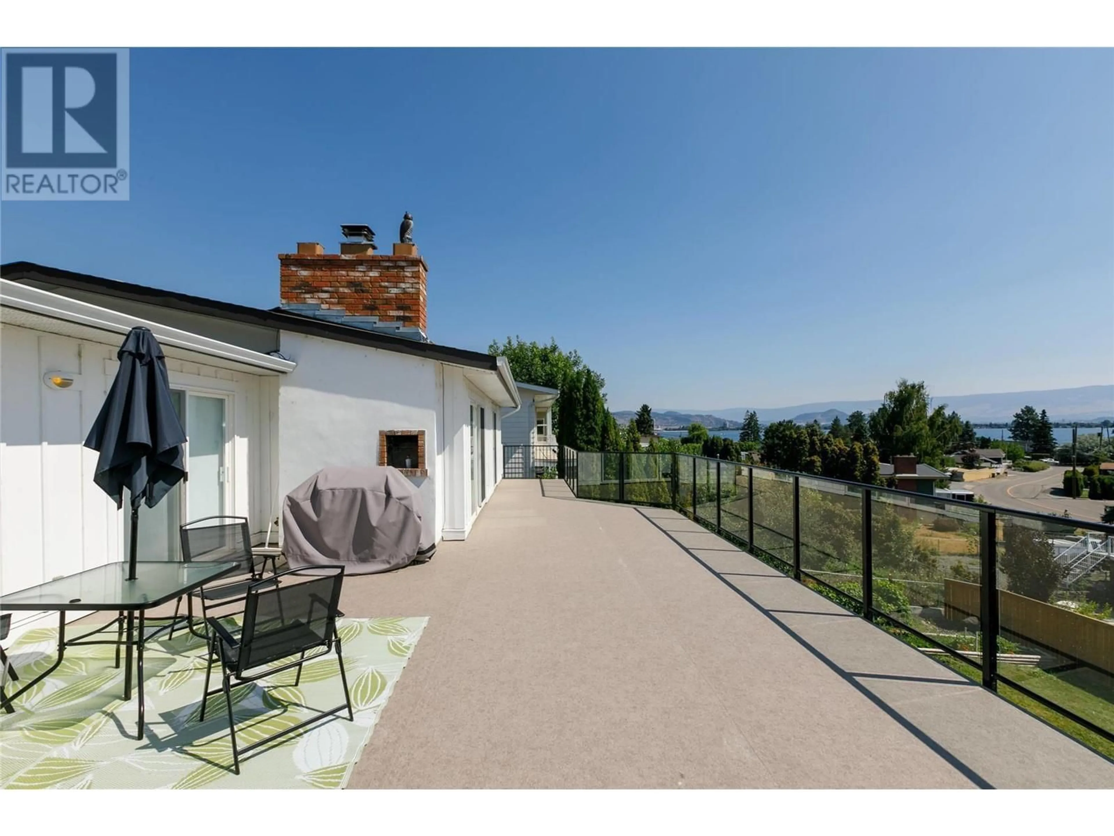 Patio, mountain view for 2751 BENEDICK ROAD, Kelowna British Columbia V1Z1V1