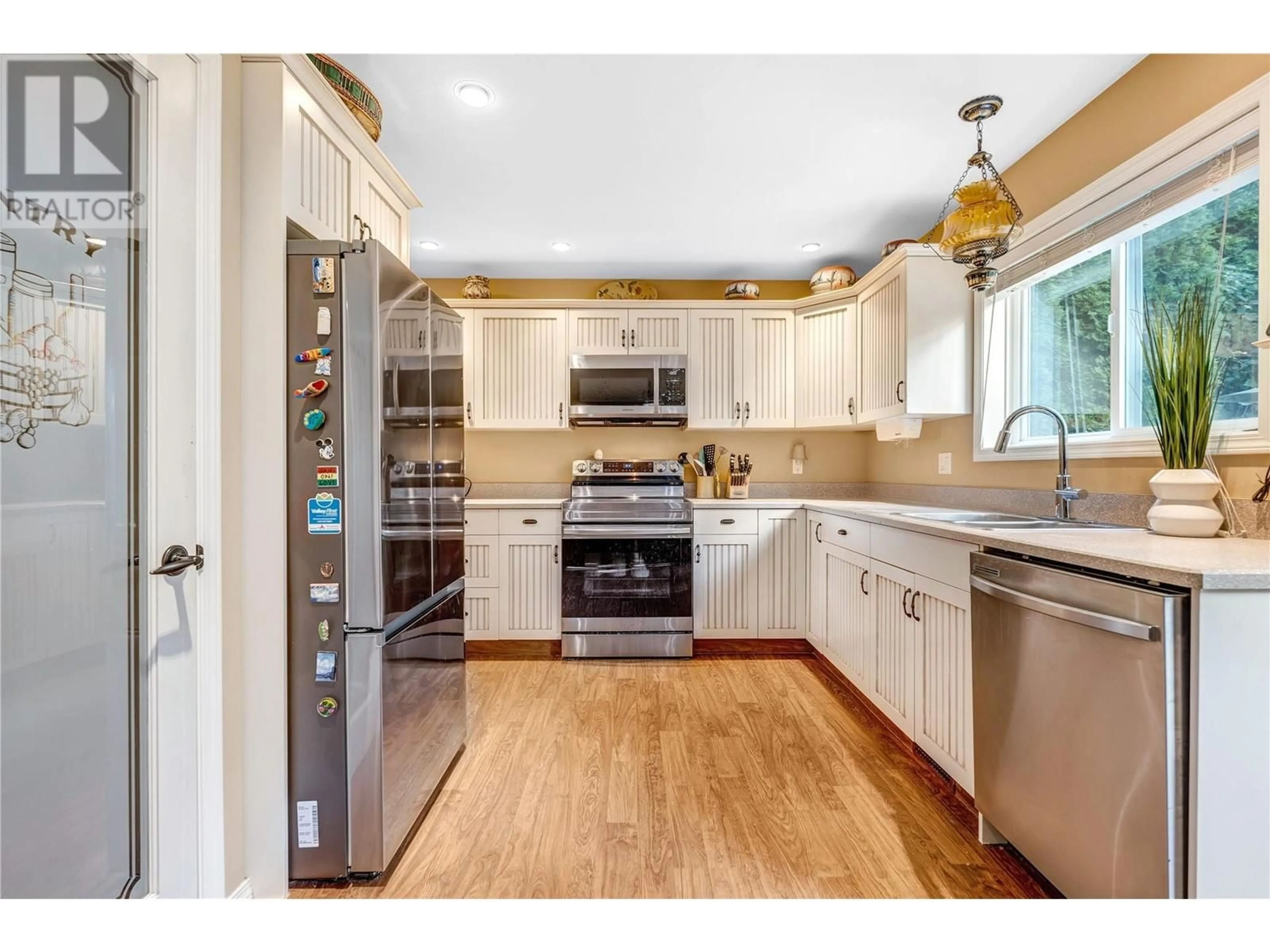 Open concept kitchen, unknown for 695 Pineview Road Unit# 110, Penticton British Columbia V2A7S8