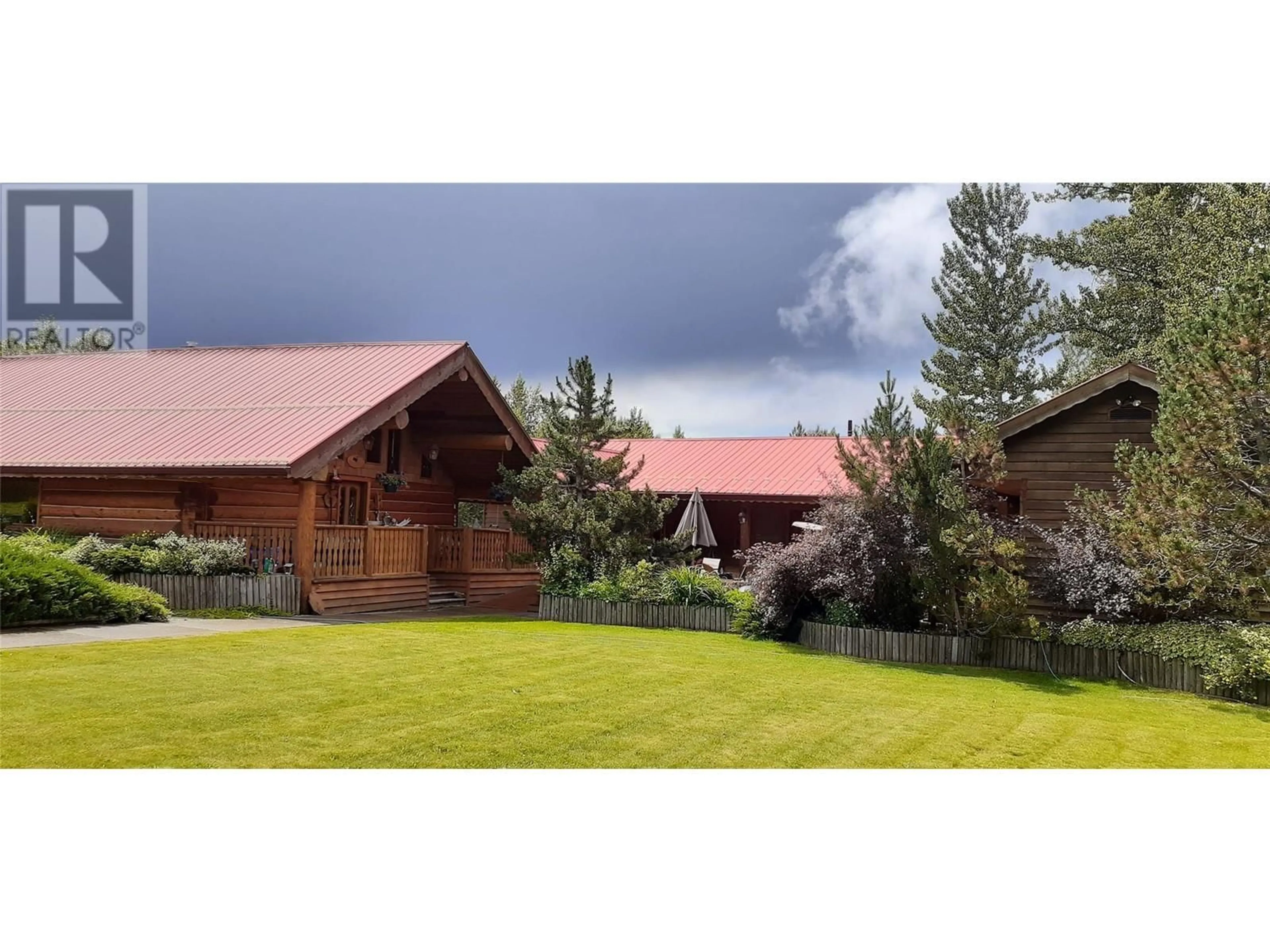 A pic from outside/outdoor area/front of a property/back of a property/a pic from drone, mountain view for 5177 CLEARWATER VALLEY ROAD, Clearwater British Columbia V0E1N1