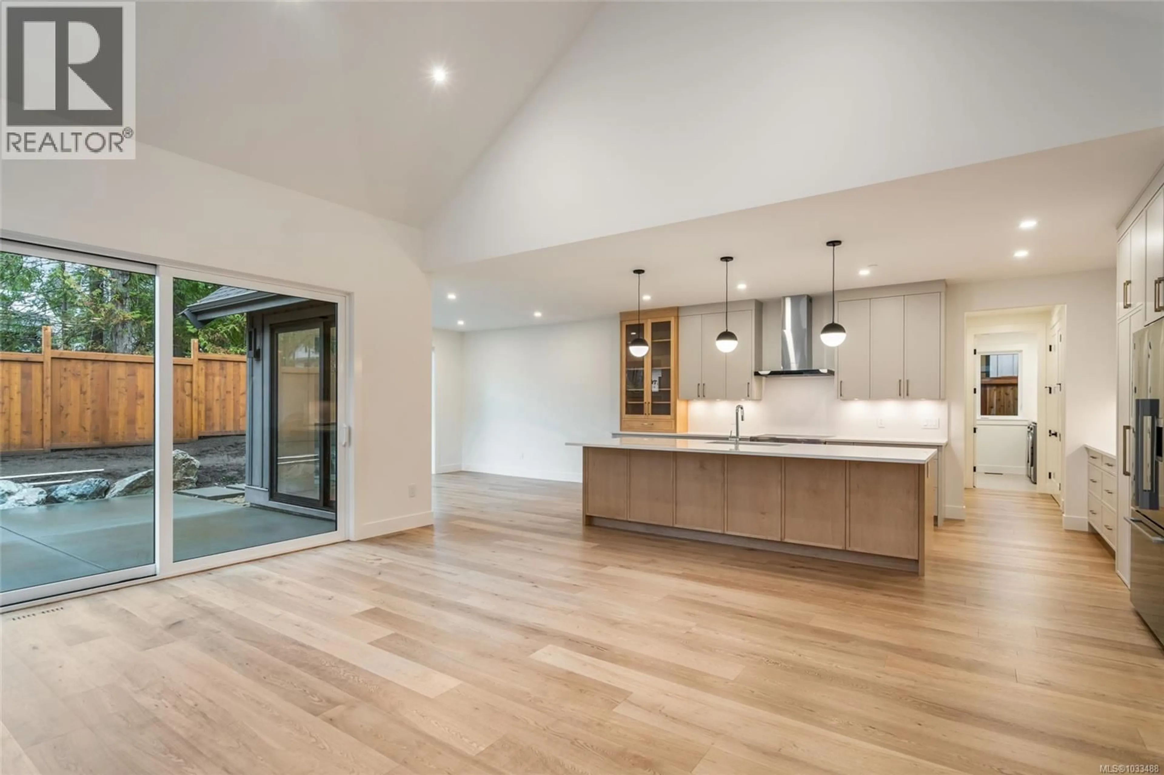 Open concept kitchen, unknown for 531 HOLE-IN-ONE DRIVE, Qualicum Beach British Columbia V9K2B0