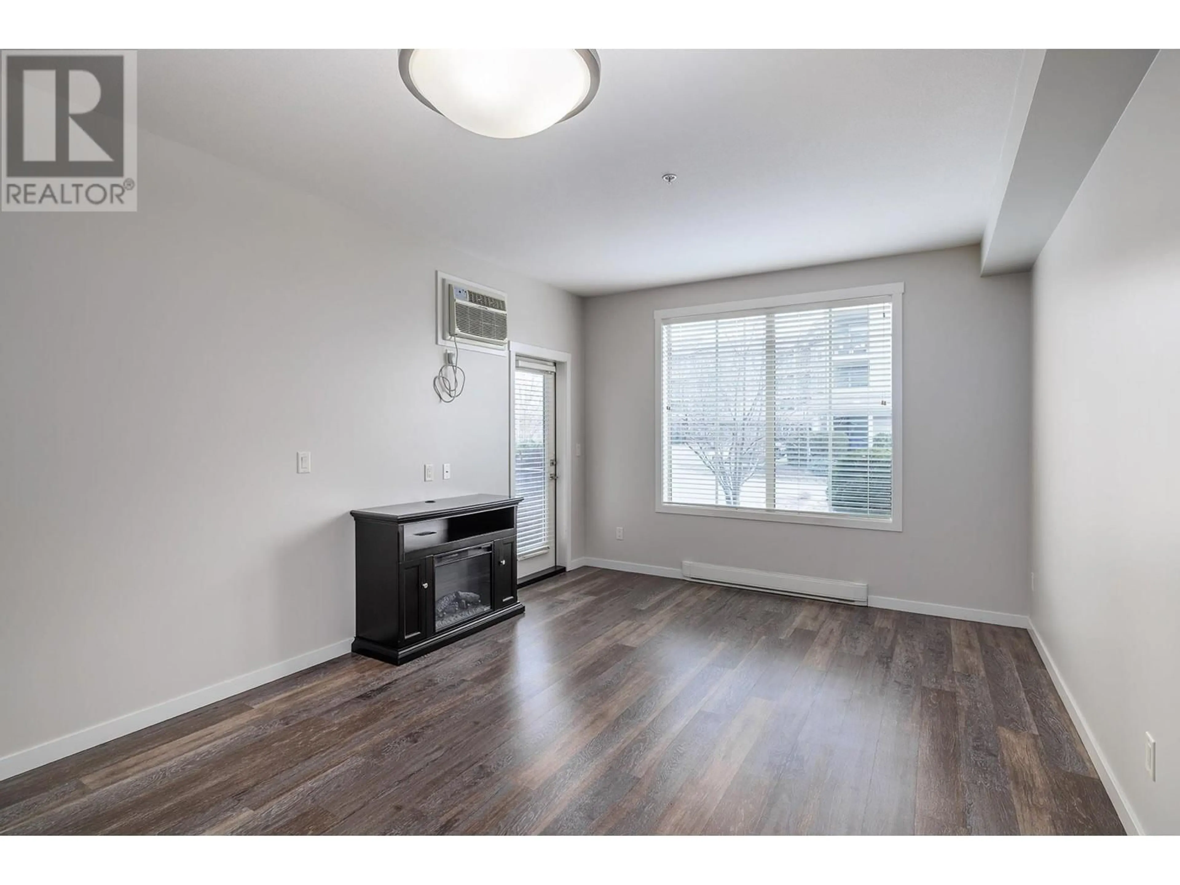 A pic of a room for 101 - 3731 CASORSO ROAD, Kelowna British Columbia V1W5E9