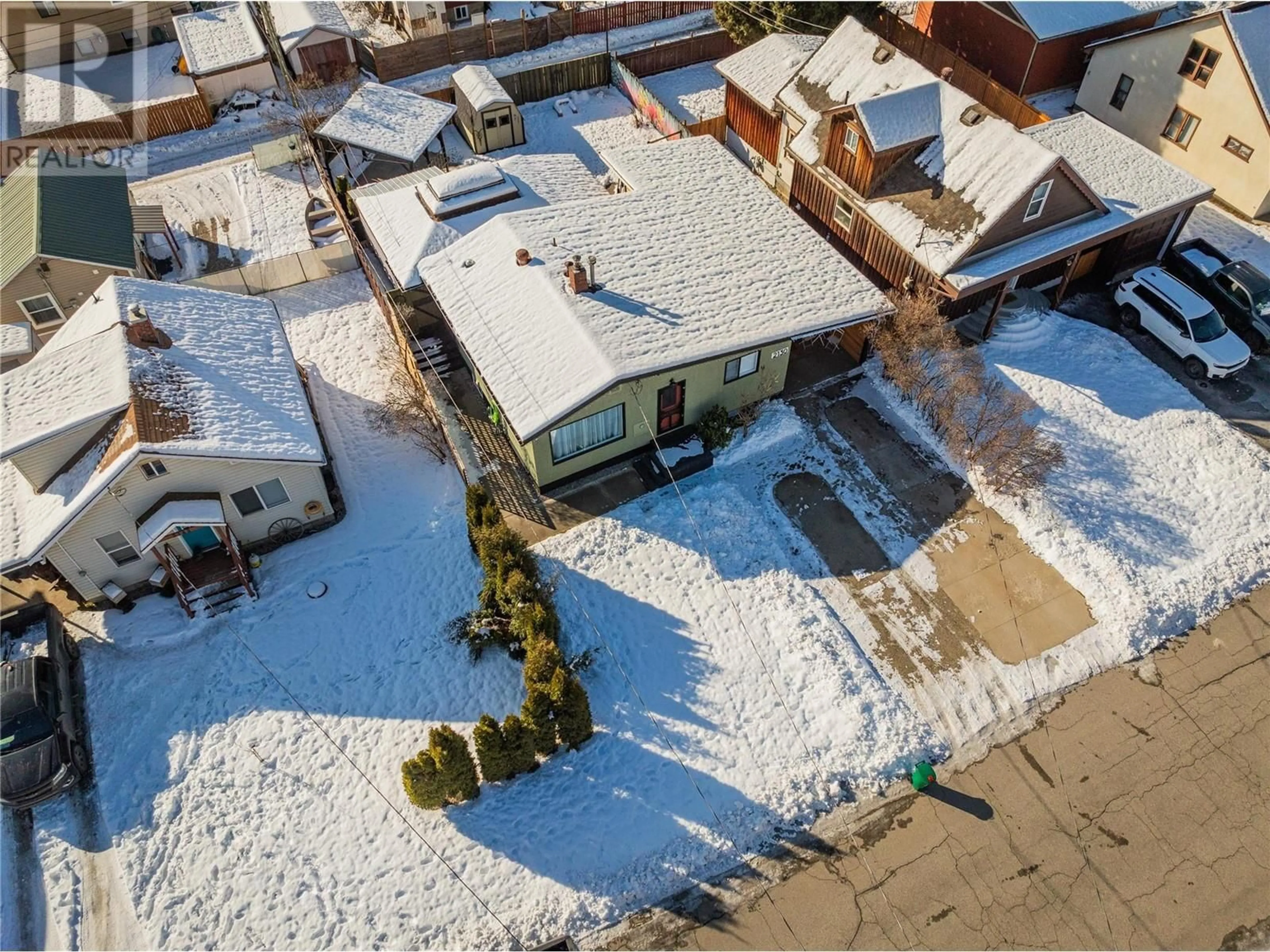 A pic from outside/outdoor area/front of a property/back of a property/a pic from drone, street for 2130 SEVENTH Avenue, Trail British Columbia V1R3C6