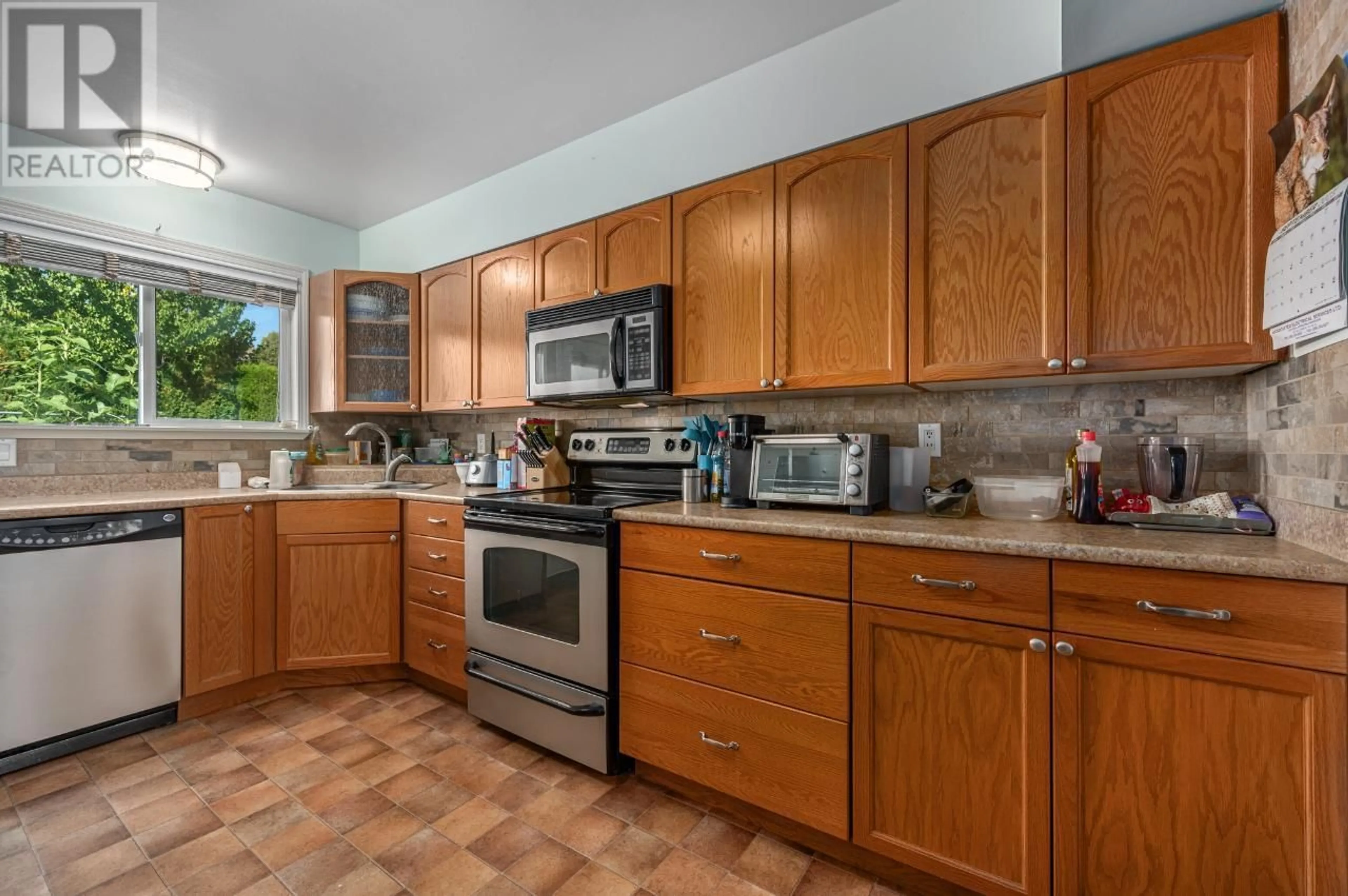 Standard kitchen, ceramic/tile floor for 825 HILL Street Unit# 111, Ashcroft British Columbia V0K1A0