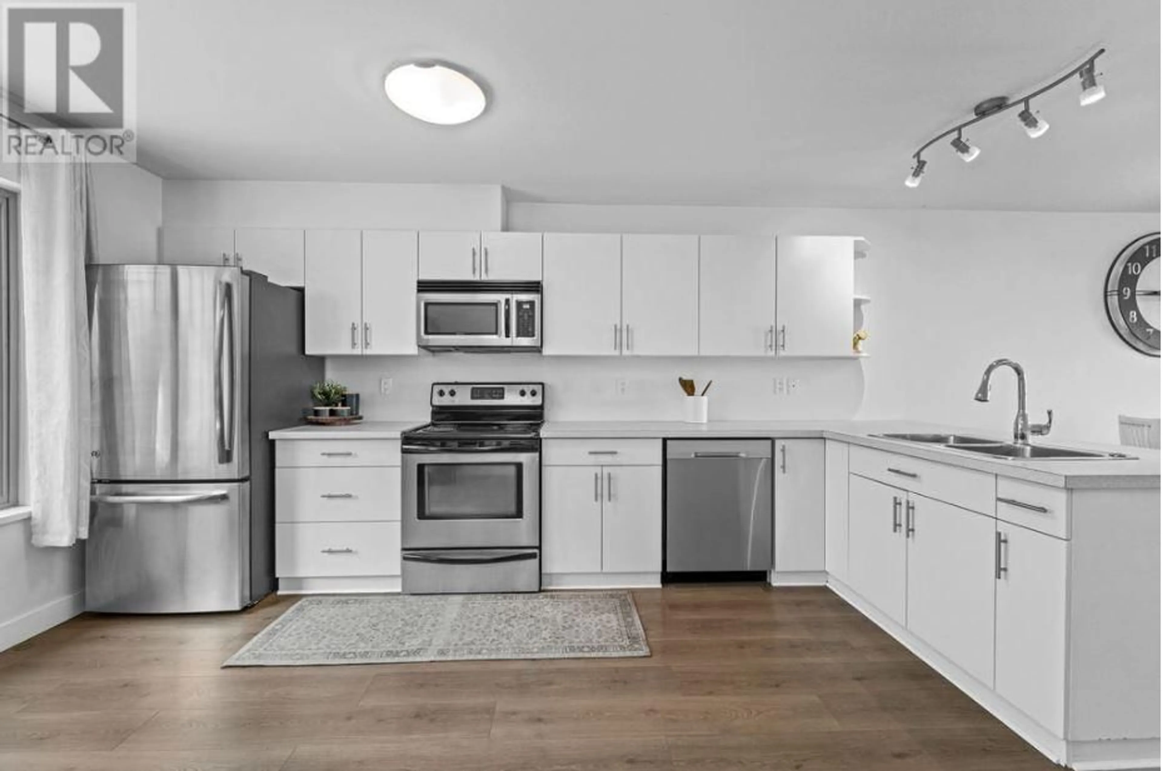 Open concept kitchen, unknown for 1110 HUGH ALLAN Drive Unit# 7, Kamloops British Columbia V1S0B5