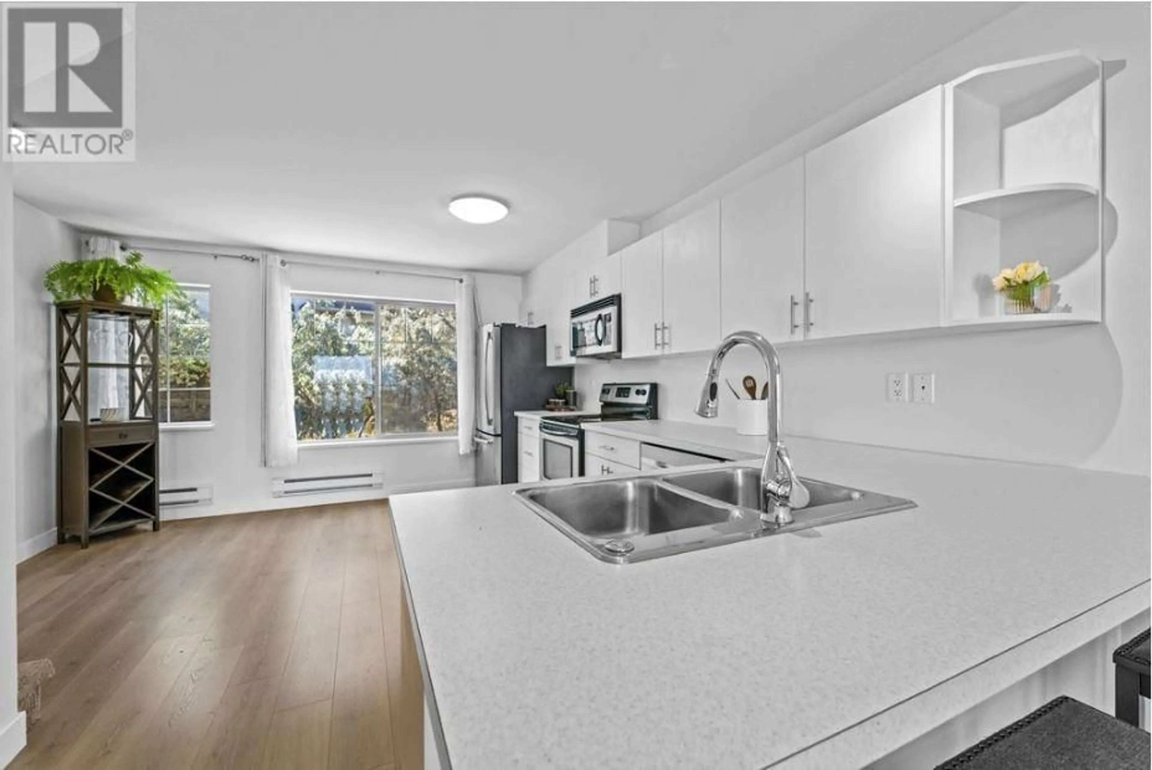 Open concept kitchen, unknown for 1110 HUGH ALLAN Drive Unit# 7, Kamloops British Columbia V1S0B5