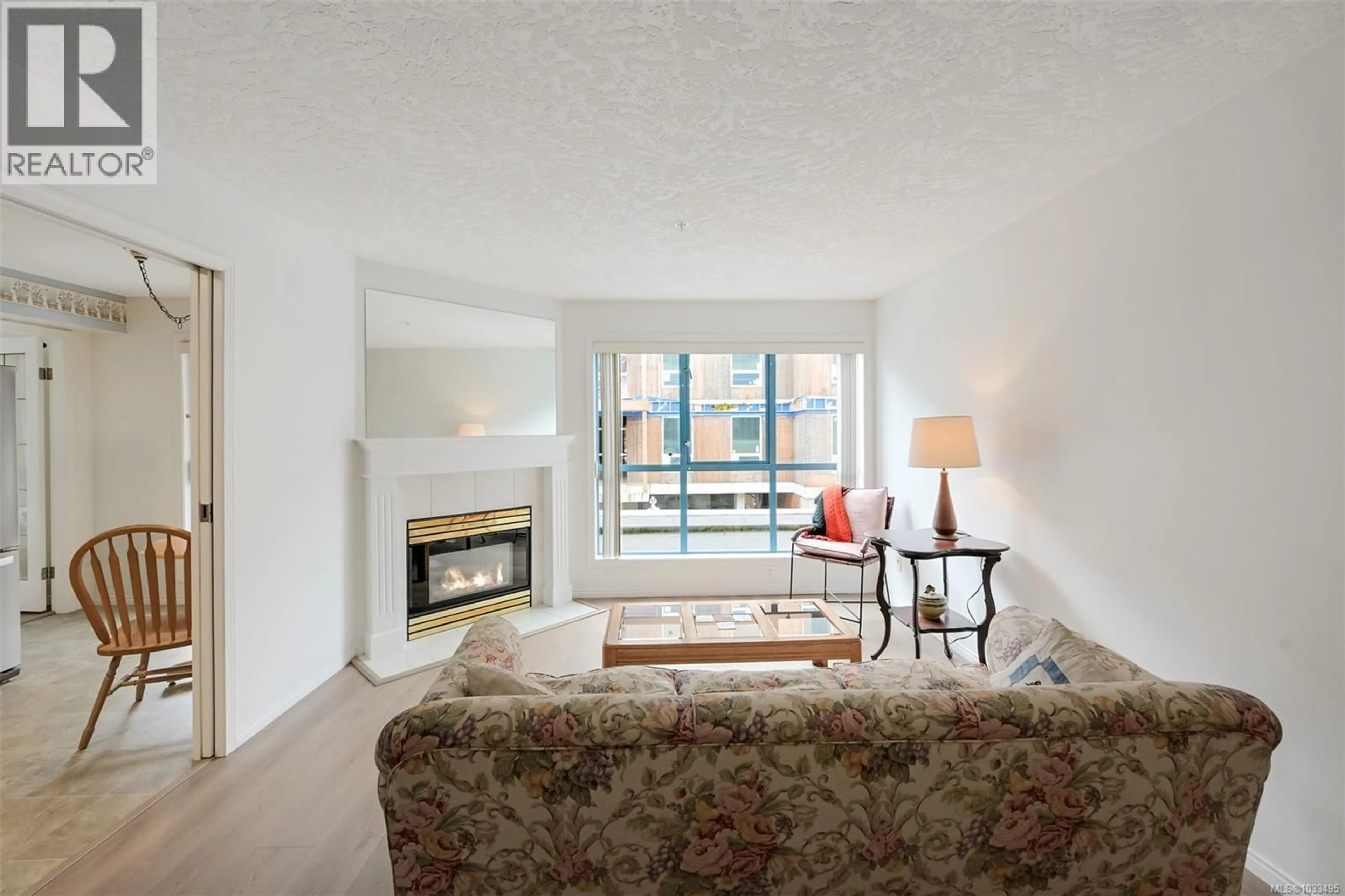 Living room with furniture, unknown for 209 - 1063 SOUTHGATE STREET, Victoria British Columbia V8V2Z1