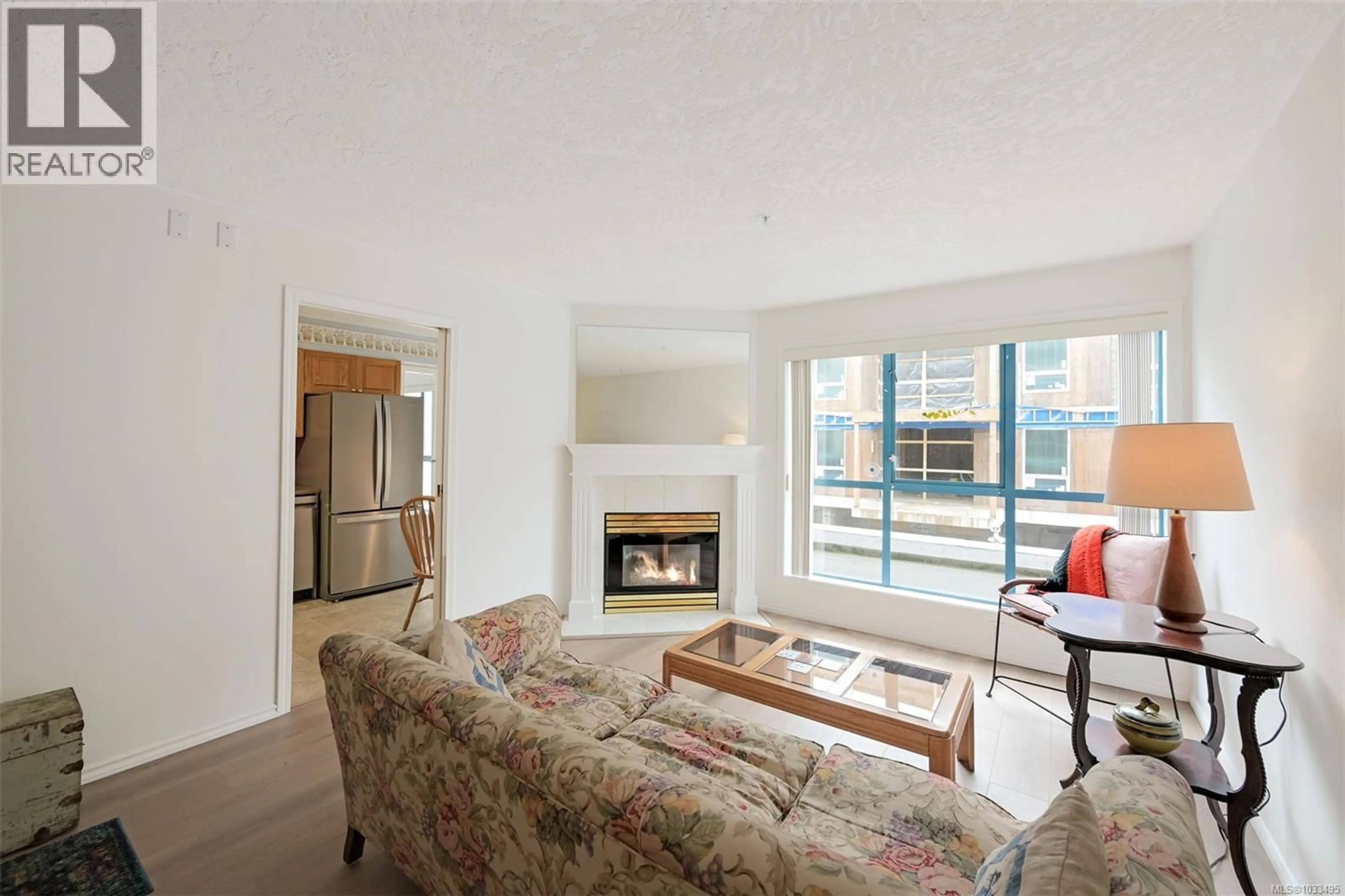 Living room with furniture, unknown for 209 - 1063 SOUTHGATE STREET, Victoria British Columbia V8V2Z1