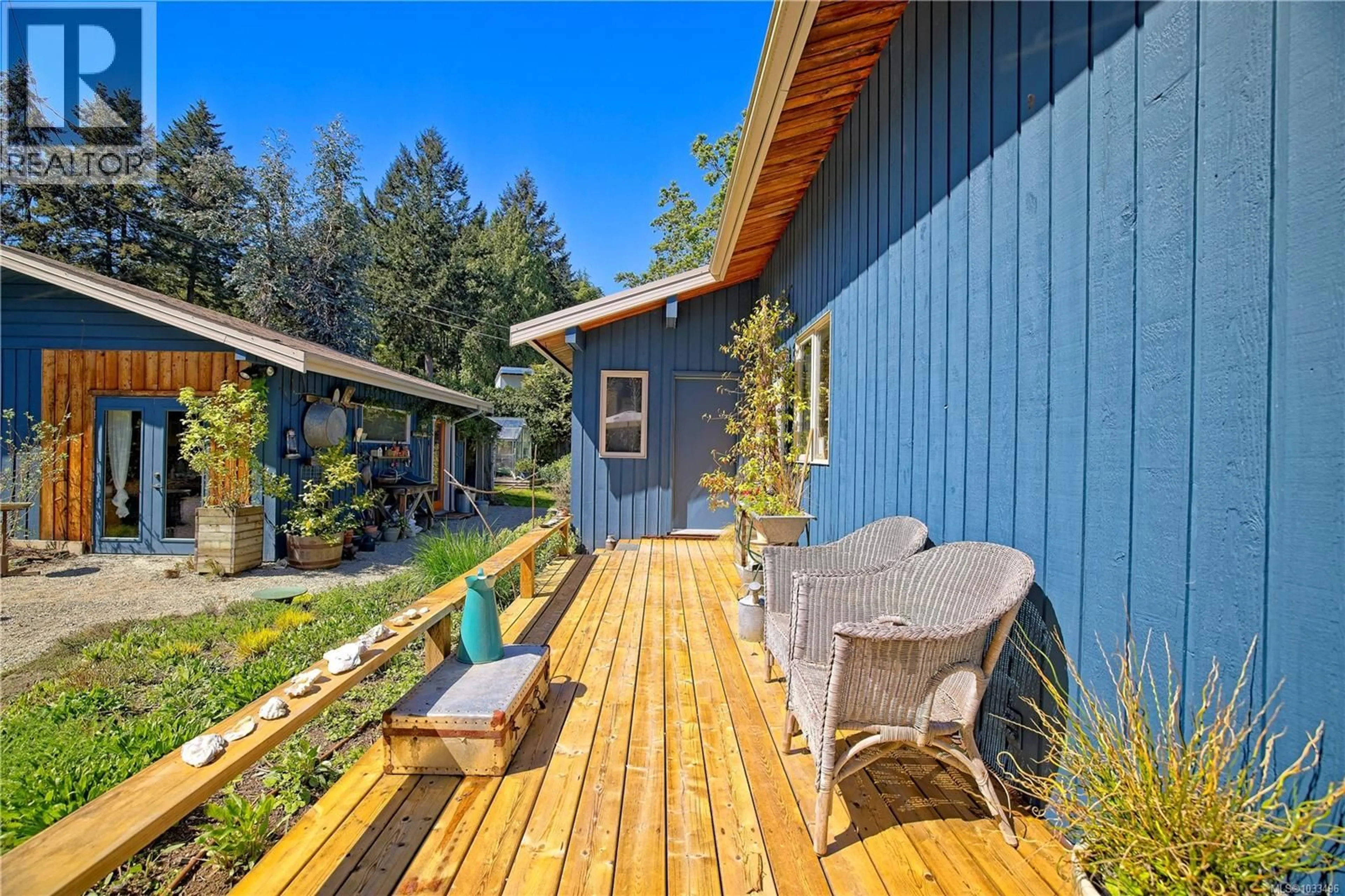 Patio, unknown for 1607 NORTH BEACH ROAD, Salt Spring British Columbia V8K1A8