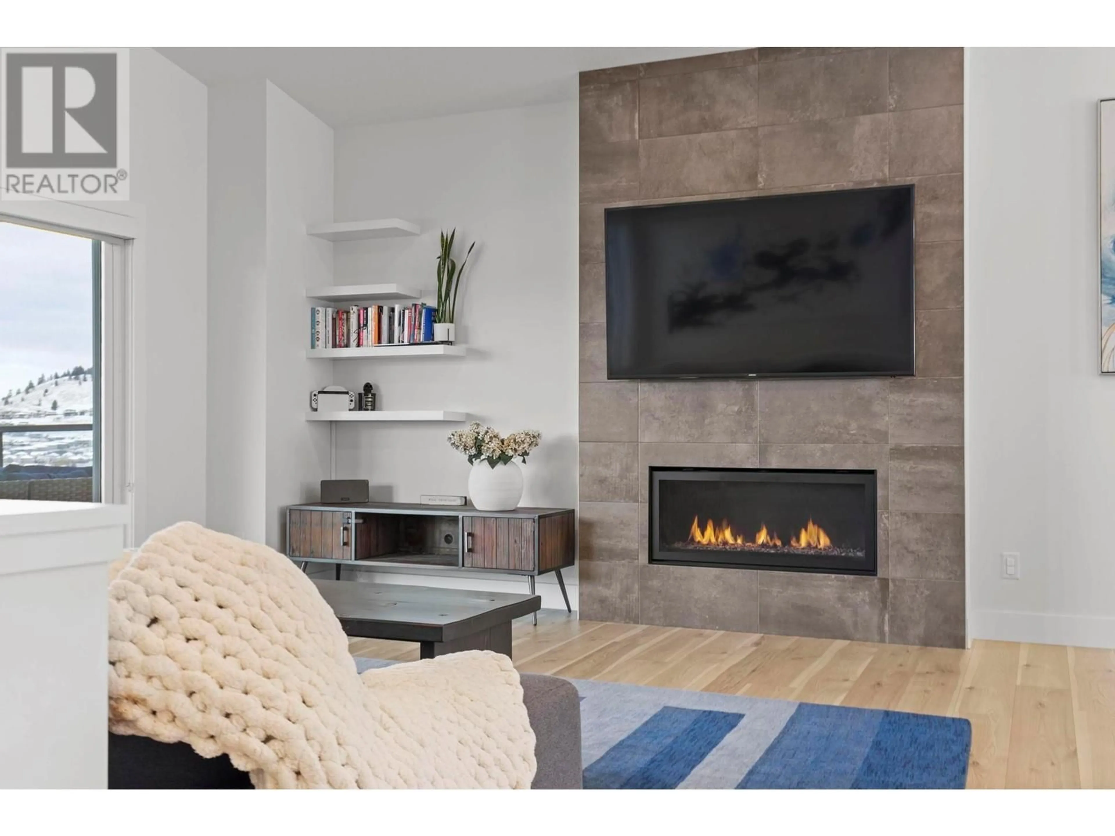 Home theater for 2209 LAVETTA DRIVE, Kelowna British Columbia V1P1V1