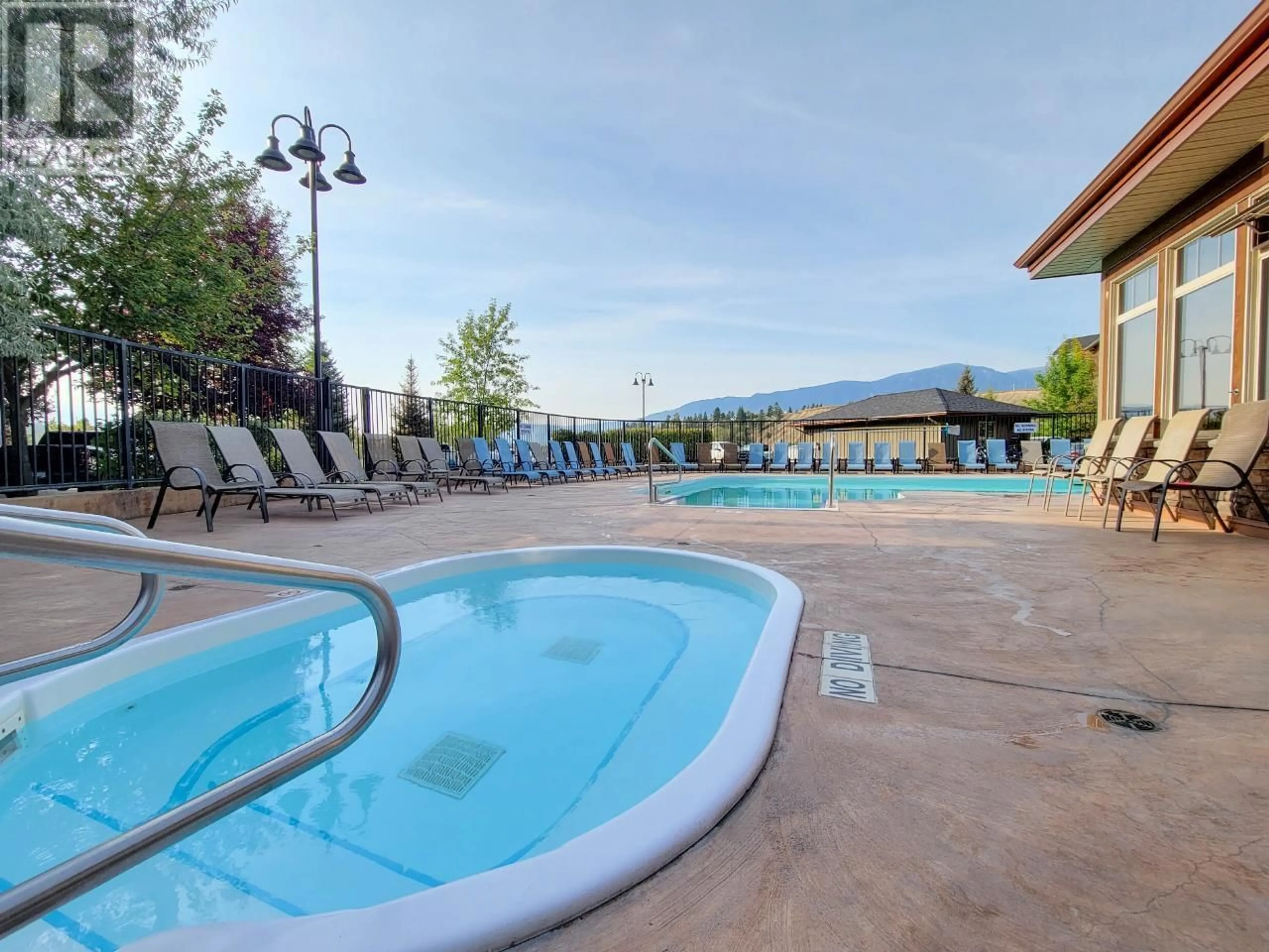 Pool for 205 THIRD Avenue Unit# 1102, Invermere British Columbia V0A1K7