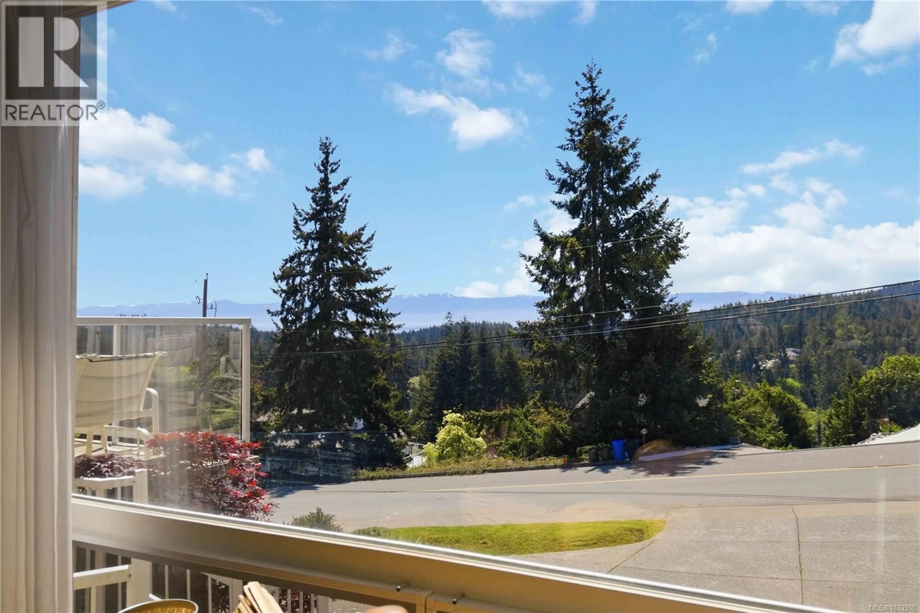 Patio, mountain view for 3533 SUNHEIGHTS DRIVE, Langford British Columbia V9C4J8