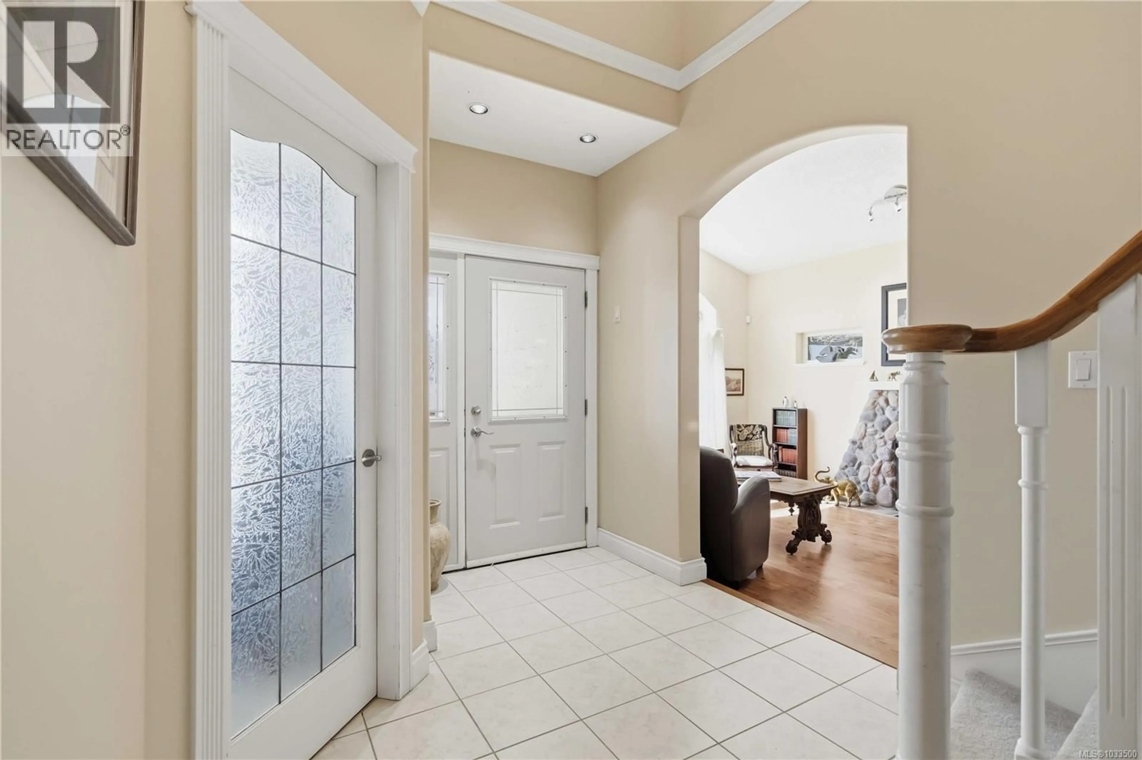 Indoor entryway for 3533 SUNHEIGHTS DRIVE, Langford British Columbia V9C4J8