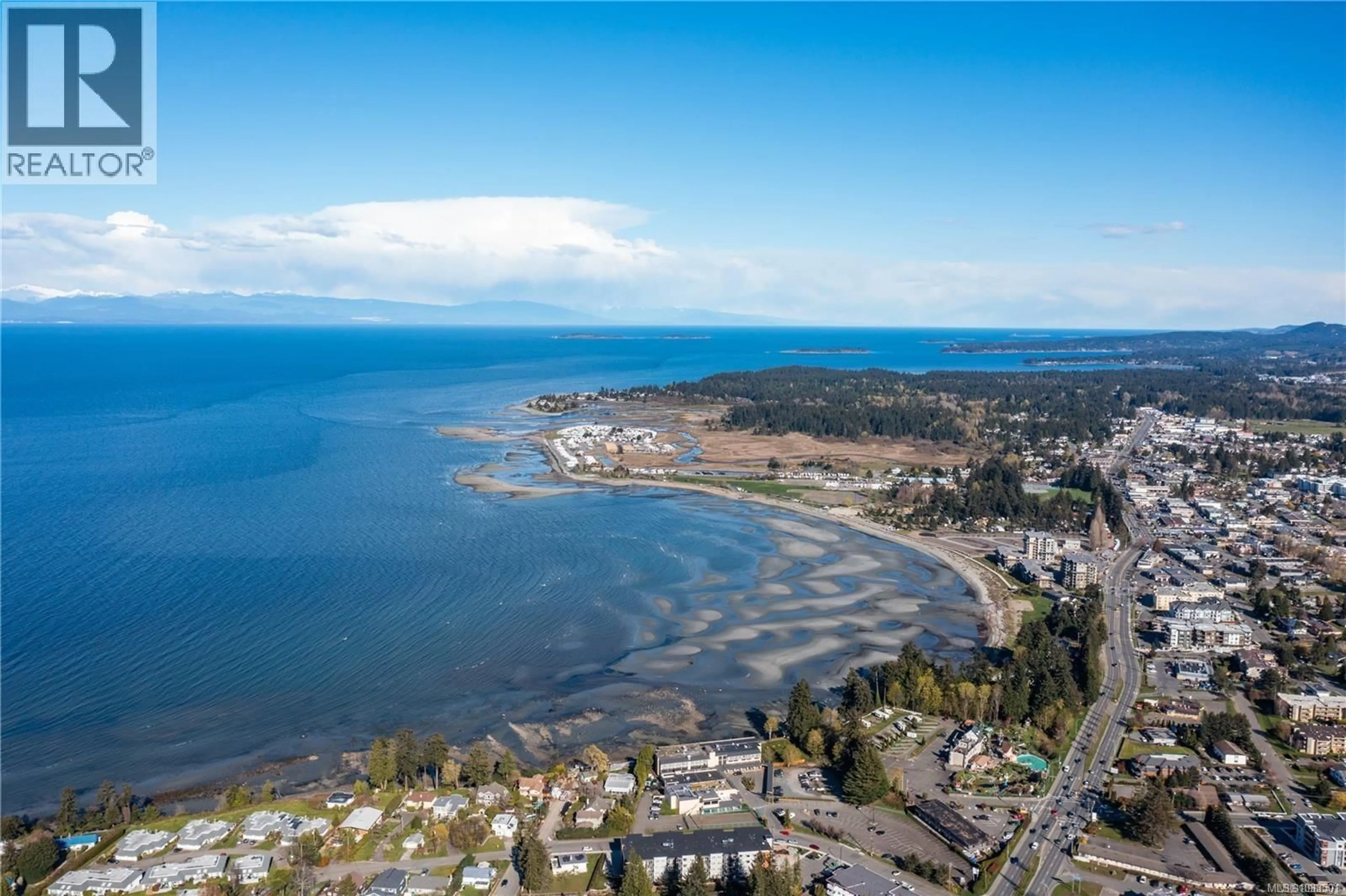 A pic from outside/outdoor area/front of a property/back of a property/a pic from drone, water/lake/river/ocean view for 409 HUMMINGBIRD PLACE, Parksville British Columbia V9P1K1
