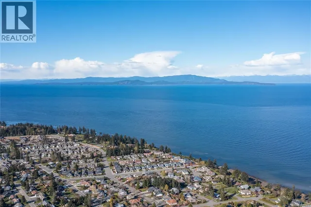 409 HUMMINGBIRD PLACE, Parksville 5