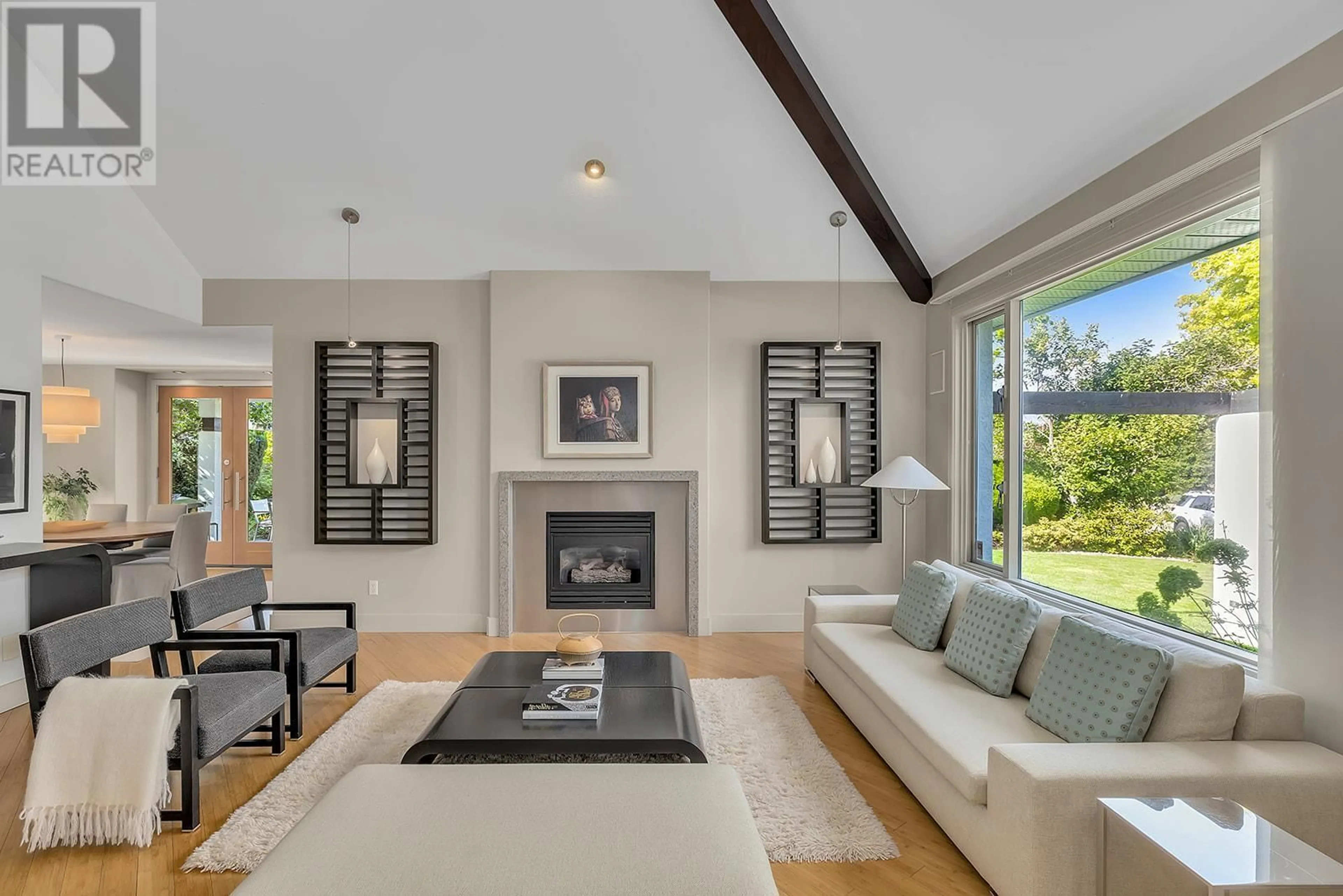 Living room with furniture, unknown for 469 CARONA CRESCENT, Kelowna British Columbia V1W3C6