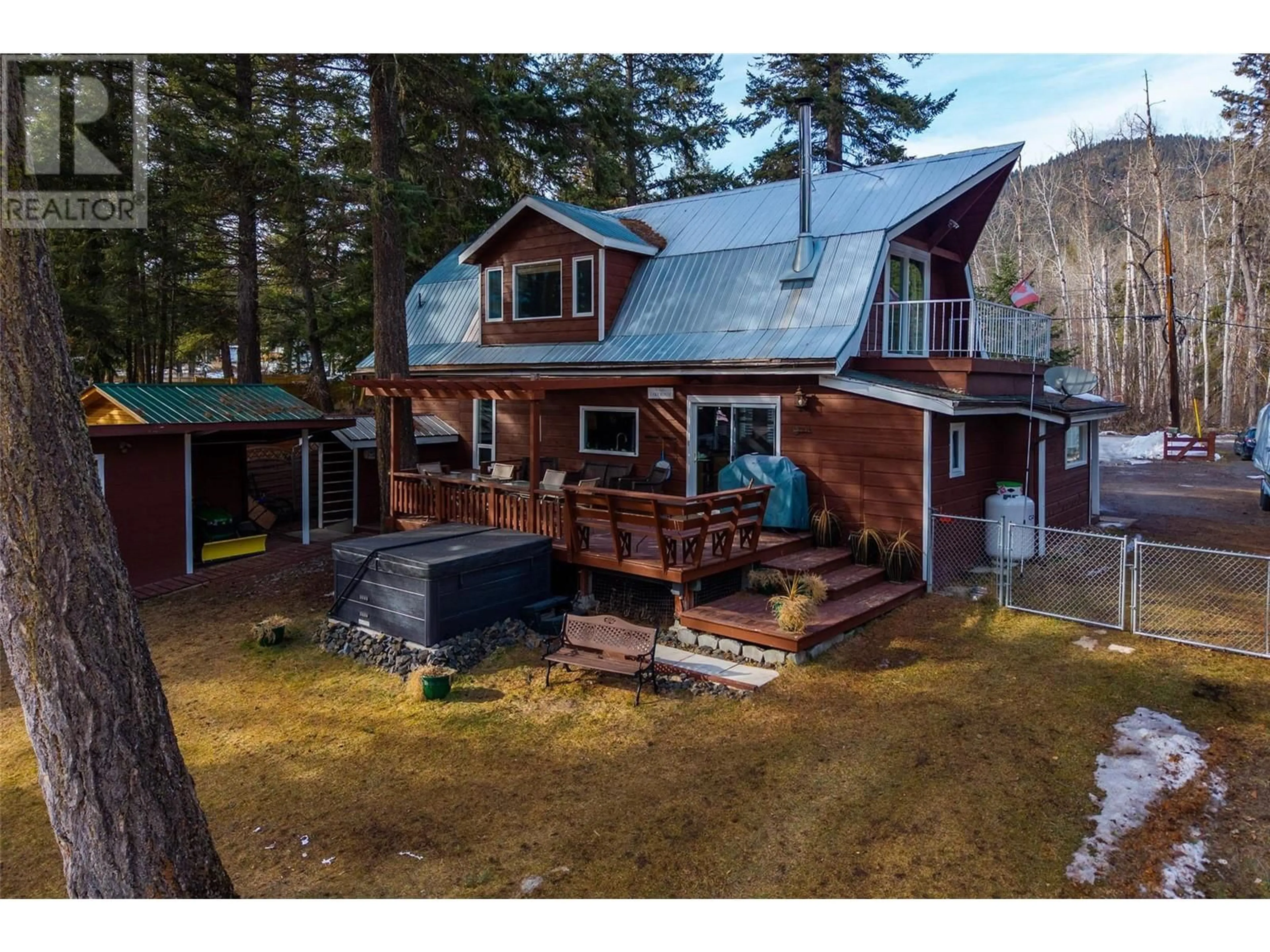 A pic from outside/outdoor area/front of a property/back of a property/a pic from drone, unknown for 2292 OJIBWAY ROAD, Kamloops British Columbia V2H1P1