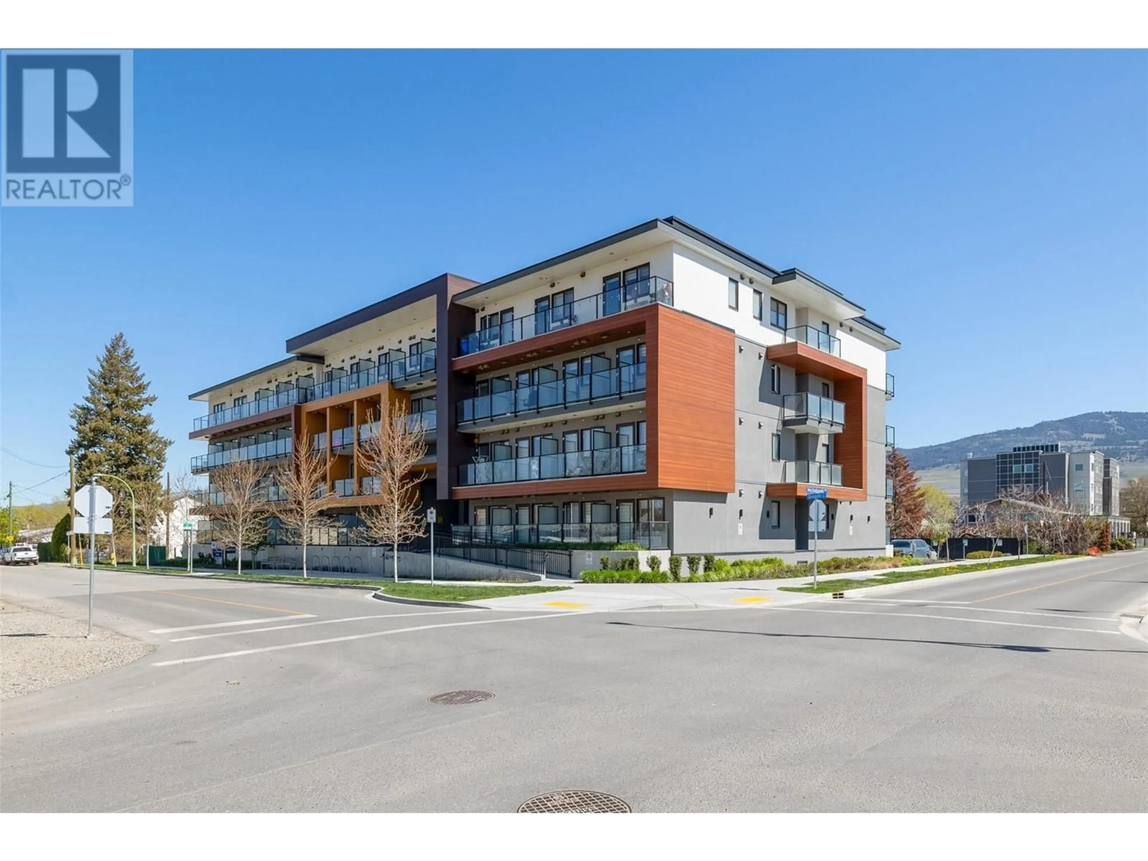 Unknown for PH3 - 345 DOUGALL ROAD NORTH, Kelowna British Columbia V1X3K8