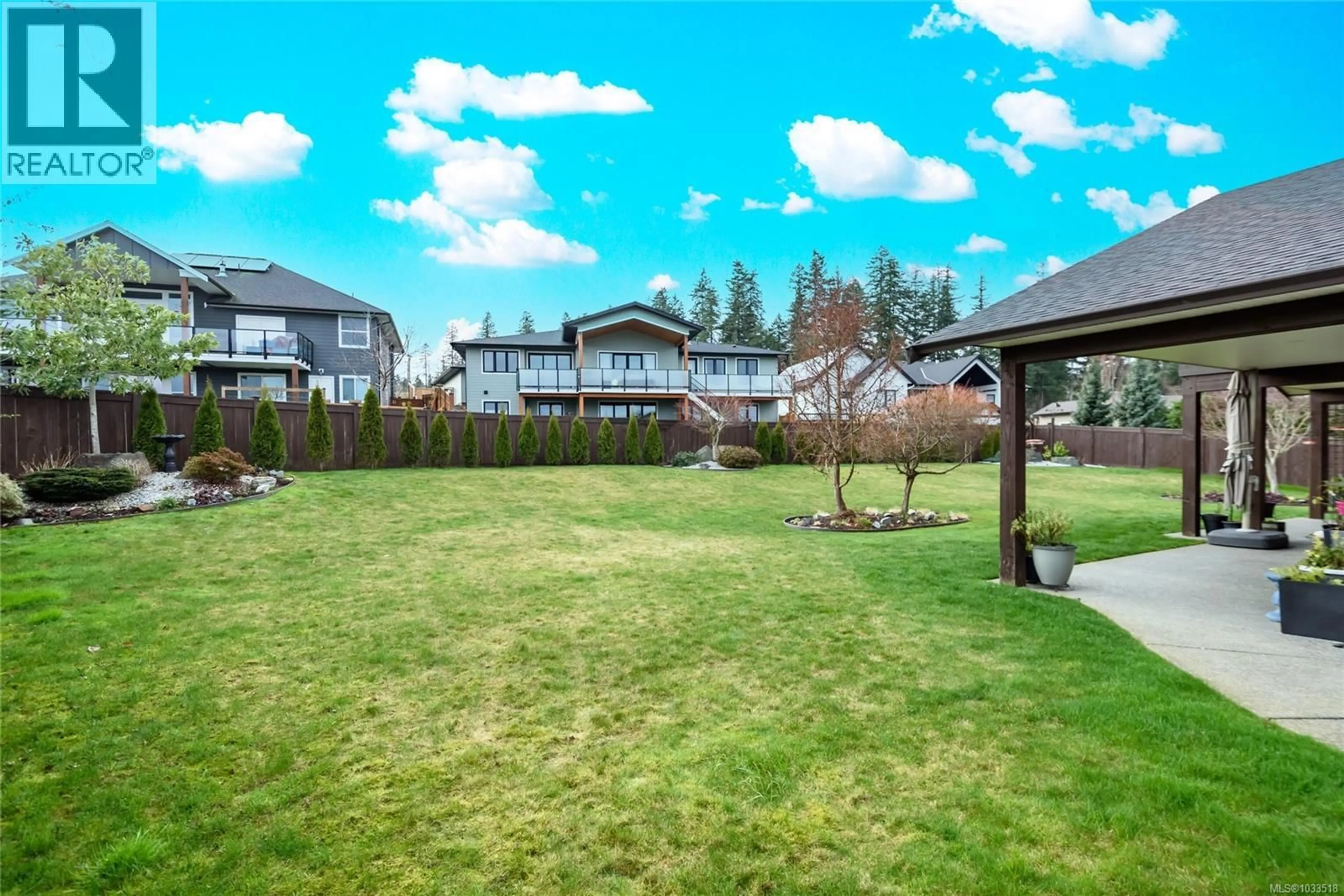 Patio, water/lake/river/ocean view for 3310 TYLER PLACE, Campbell River British Columbia V9H0A9