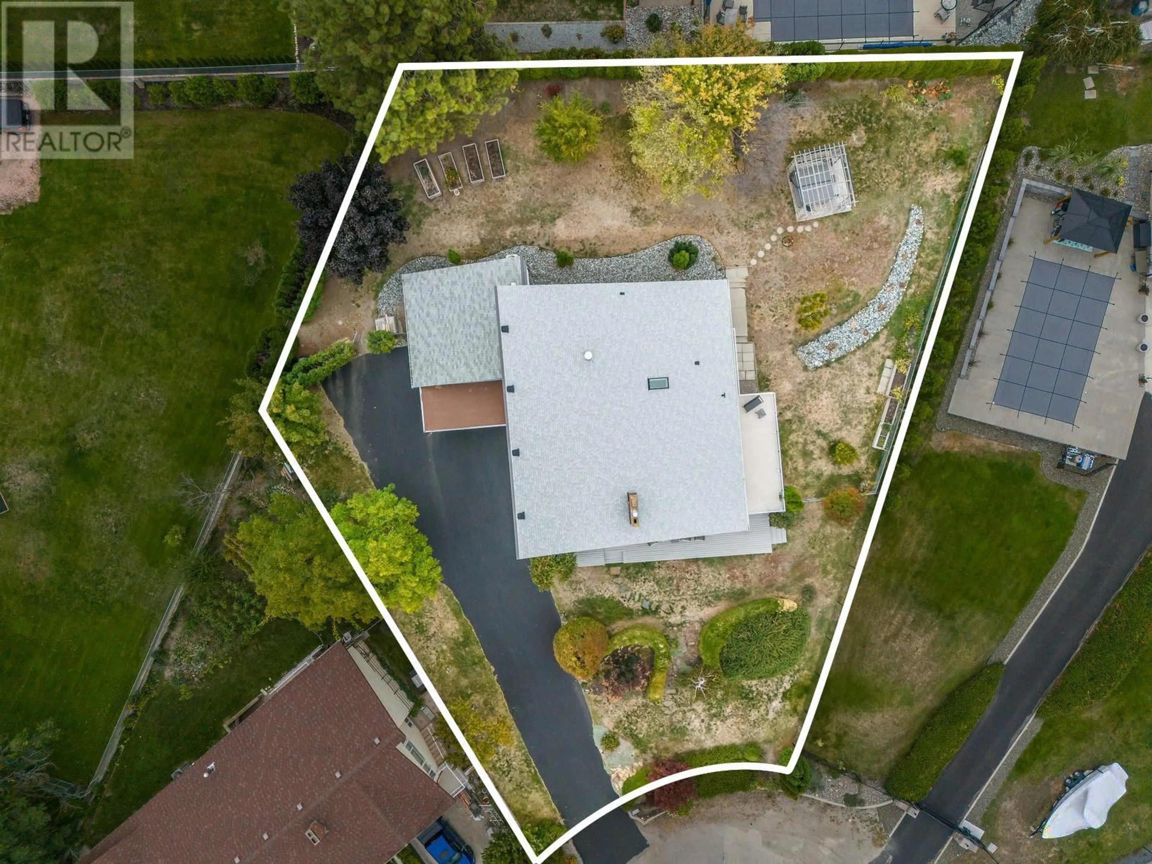 A pic from outside/outdoor area/front of a property/back of a property/a pic from drone, street for 3137 Vector Drive, West Kelowna British Columbia V1Z3B1