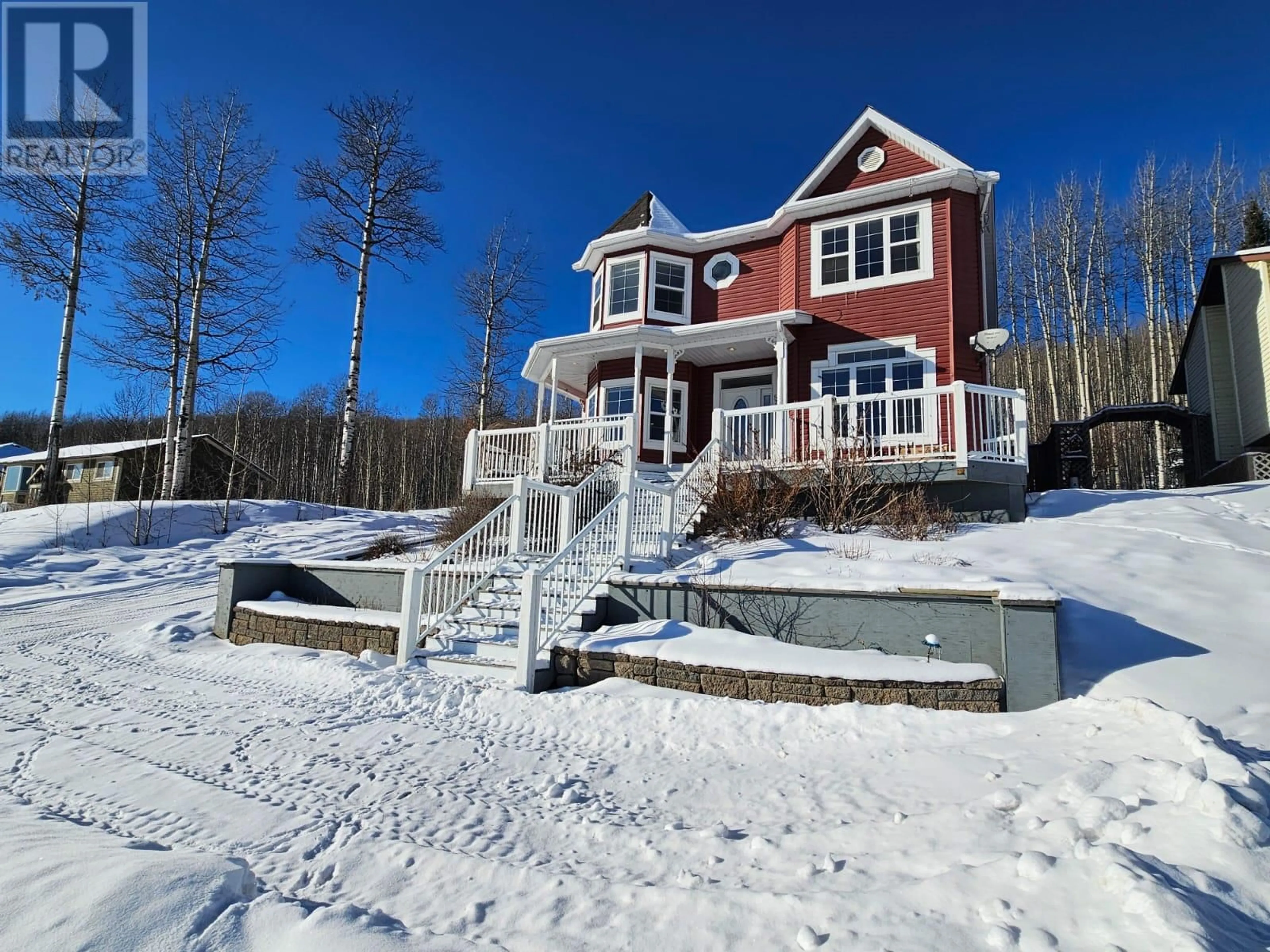 A pic from outside/outdoor area/front of a property/back of a property/a pic from drone, mountain view for 5116 45 NW Avenue, Chetwynd British Columbia V0C1J0