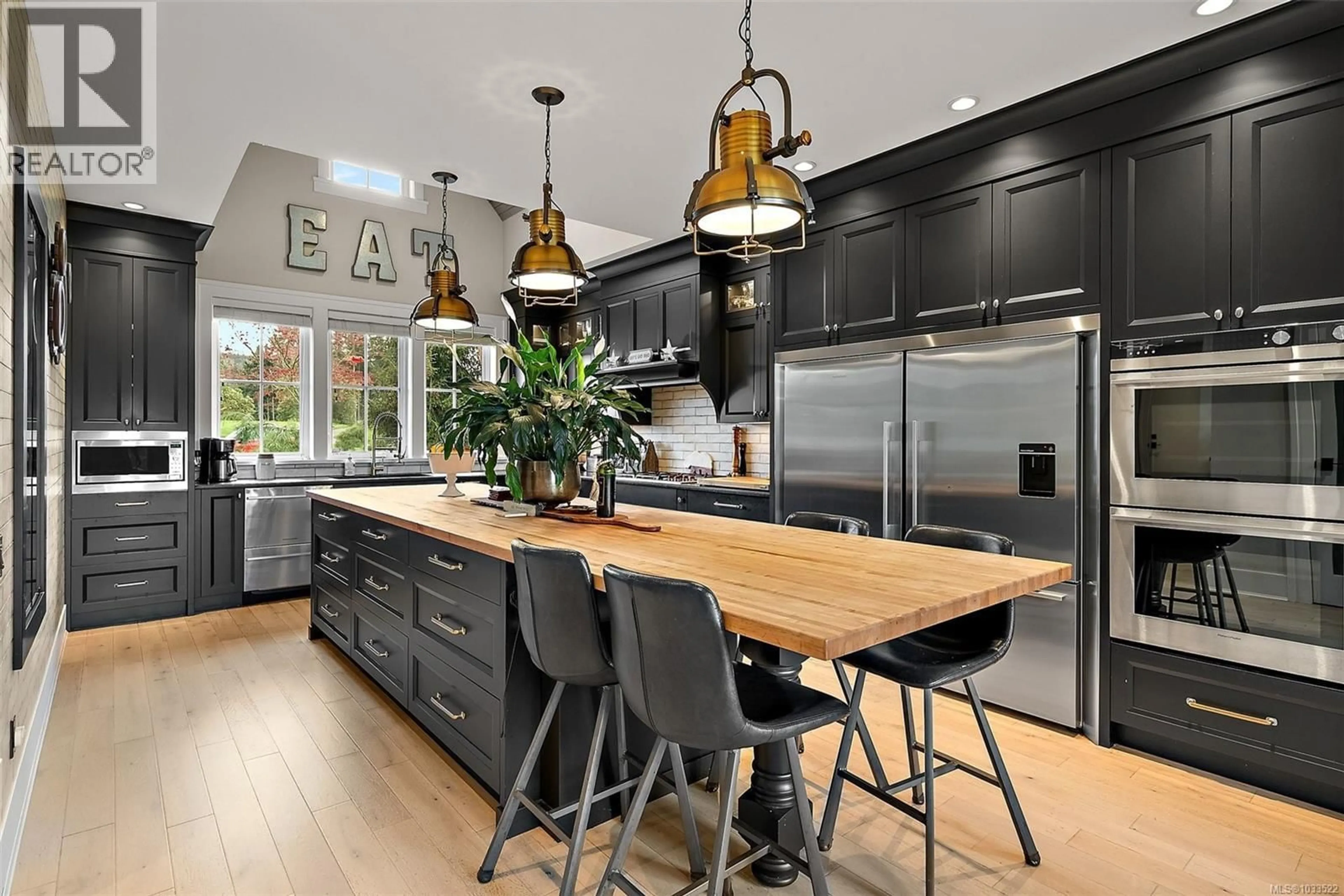 Contemporary kitchen, unknown for 1468 PEBBLE PLACE, Langford British Columbia V9B0T4