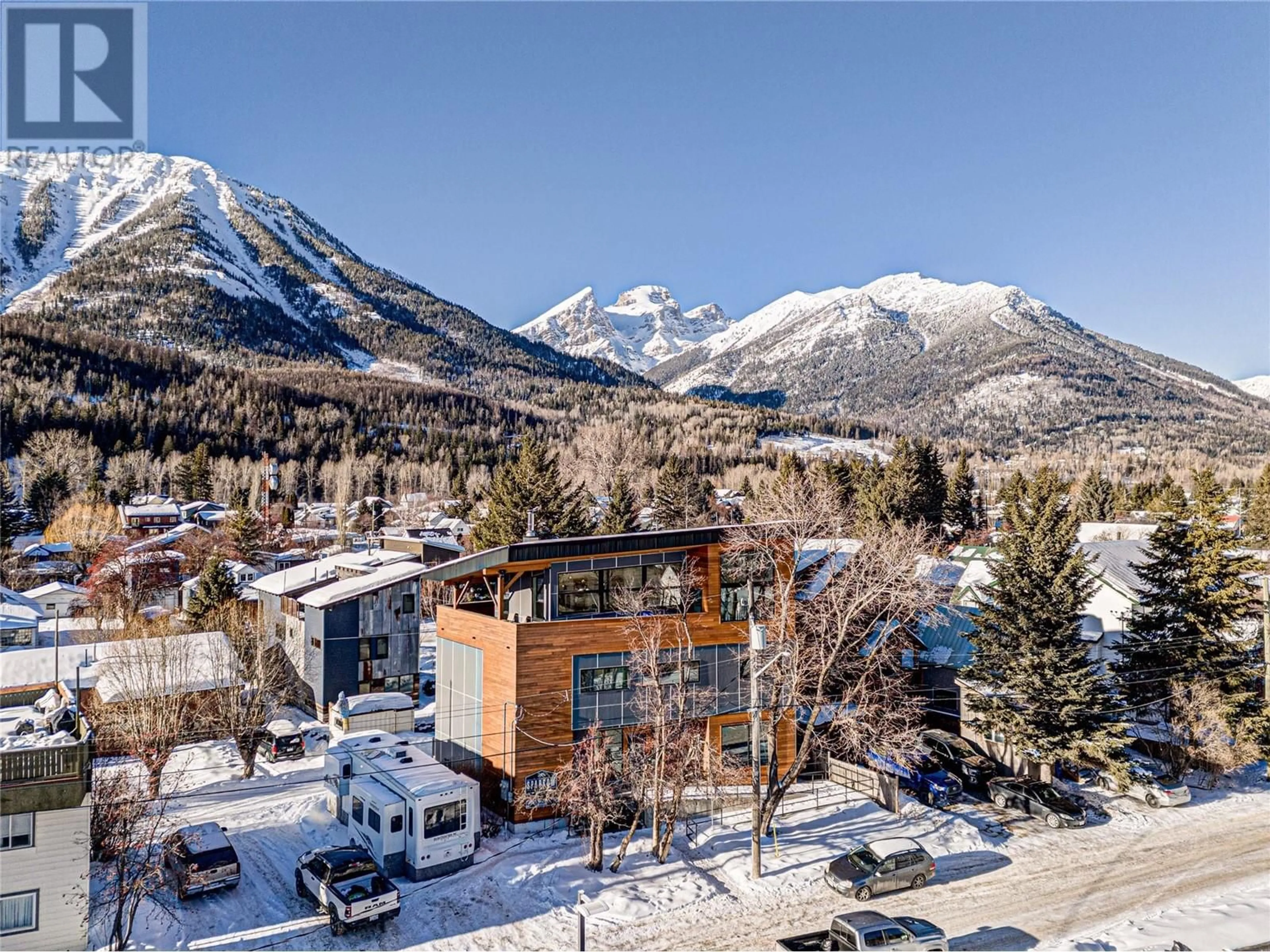 A pic from outside/outdoor area/front of a property/back of a property/a pic from drone, mountain view for 641 7th Avenue, Fernie British Columbia V0B1M0