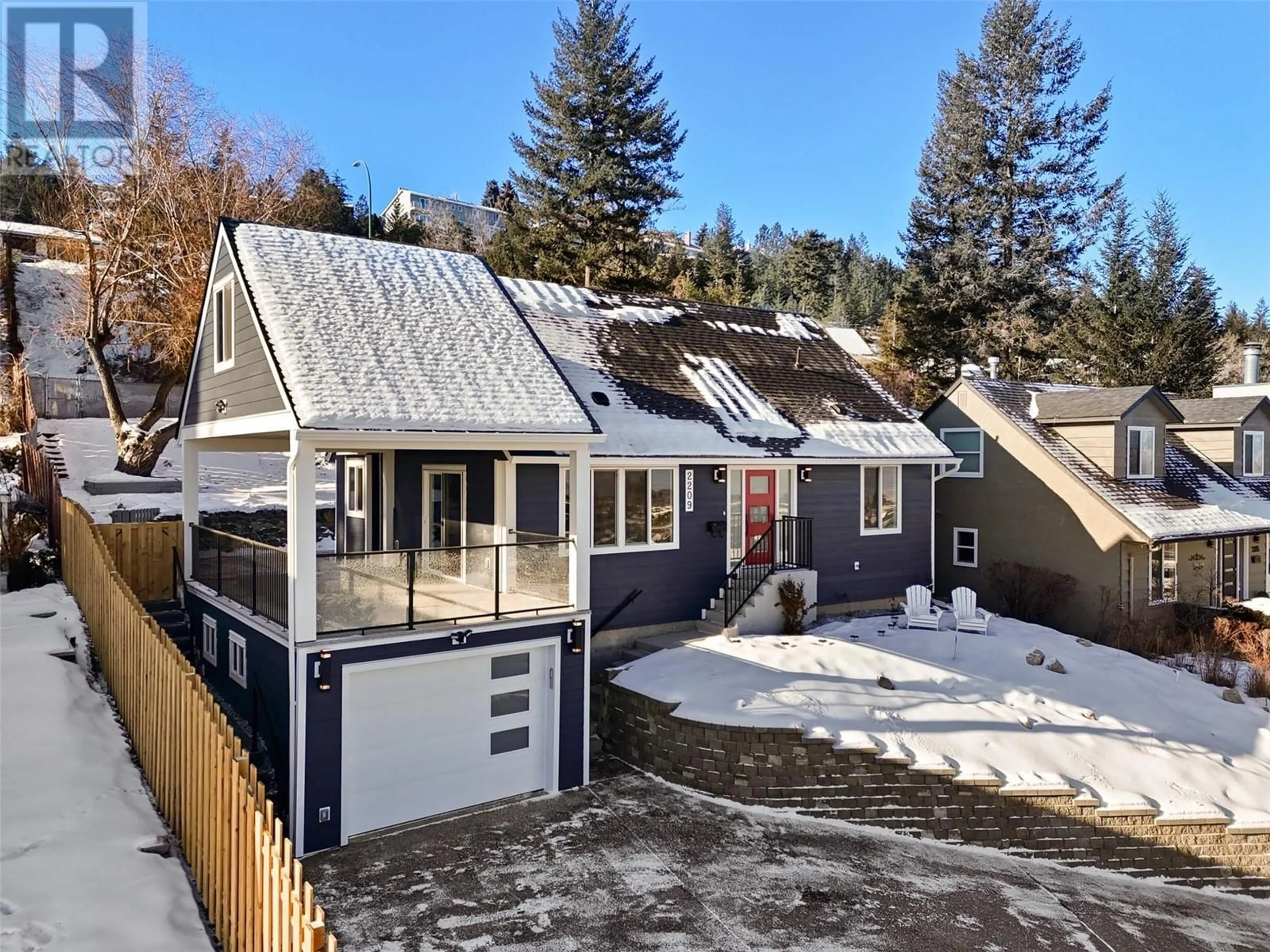 A pic from outside/outdoor area/front of a property/back of a property/a pic from drone, street for 2209 Sifton Lane, Kamloops British Columbia V1S1A4