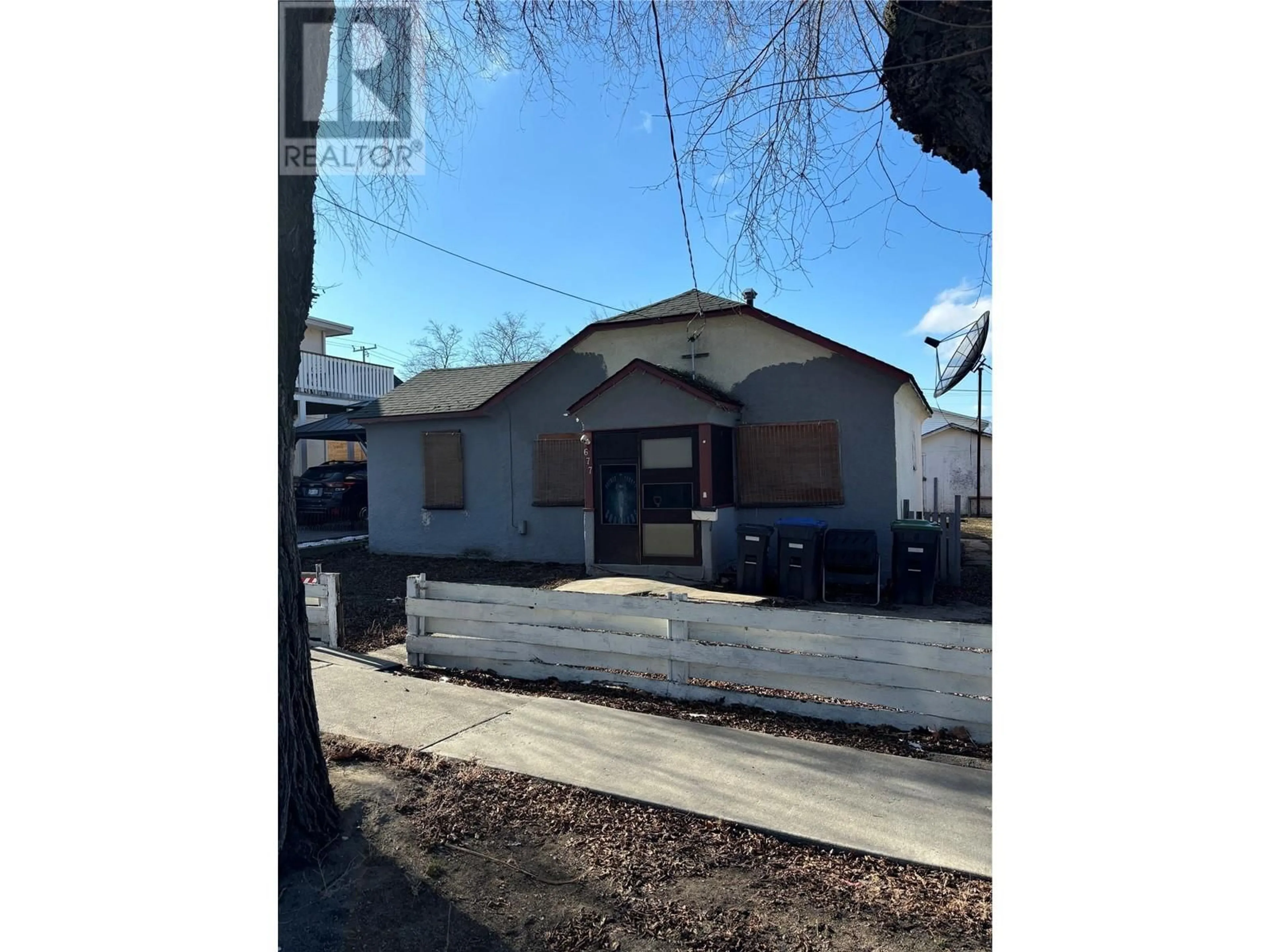 Shed for 677 Papineau Street, Penticton British Columbia V2A4X8