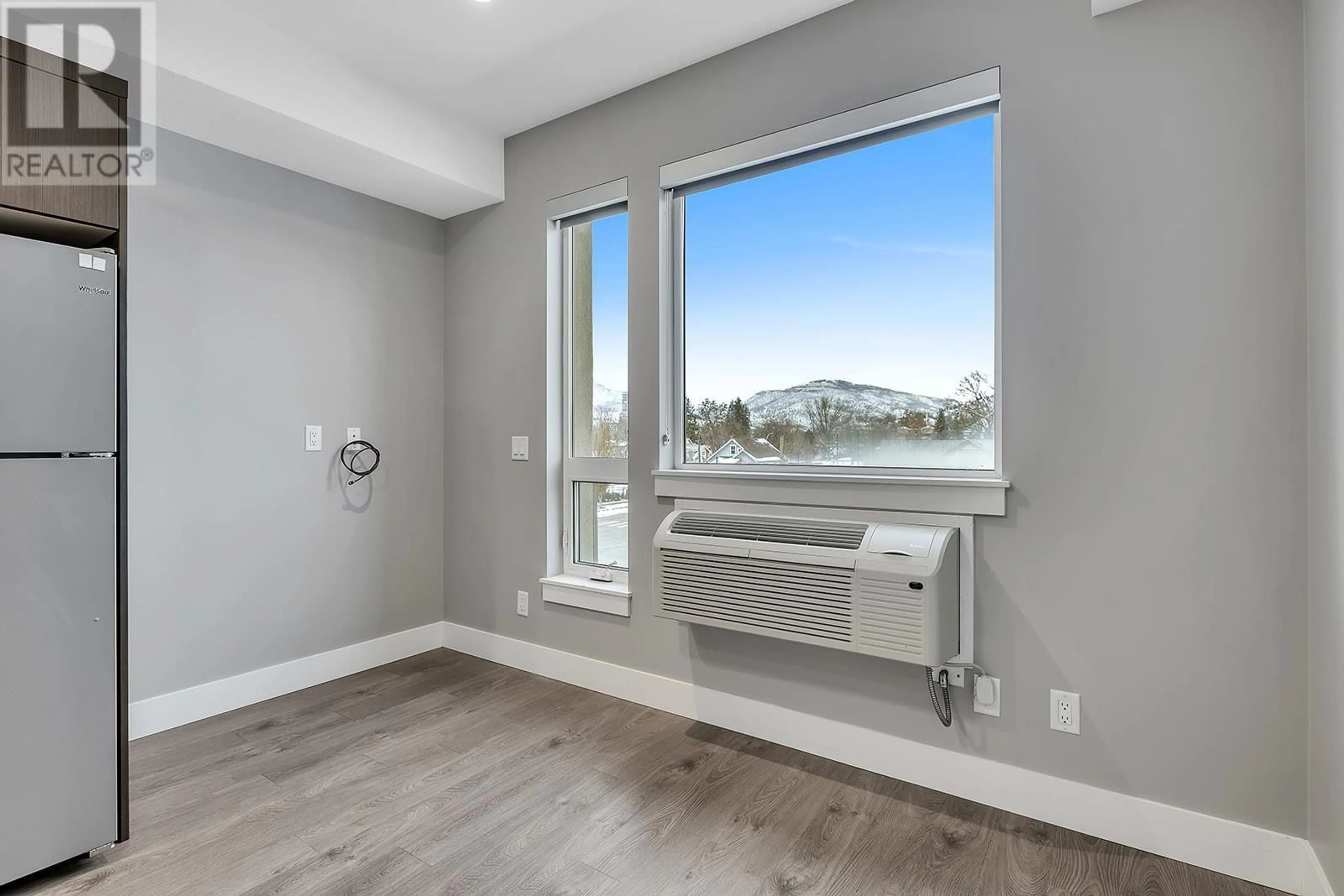 A pic of a room for 302 - 925 LEON AVENUE, Kelowna British Columbia V1Y0E5