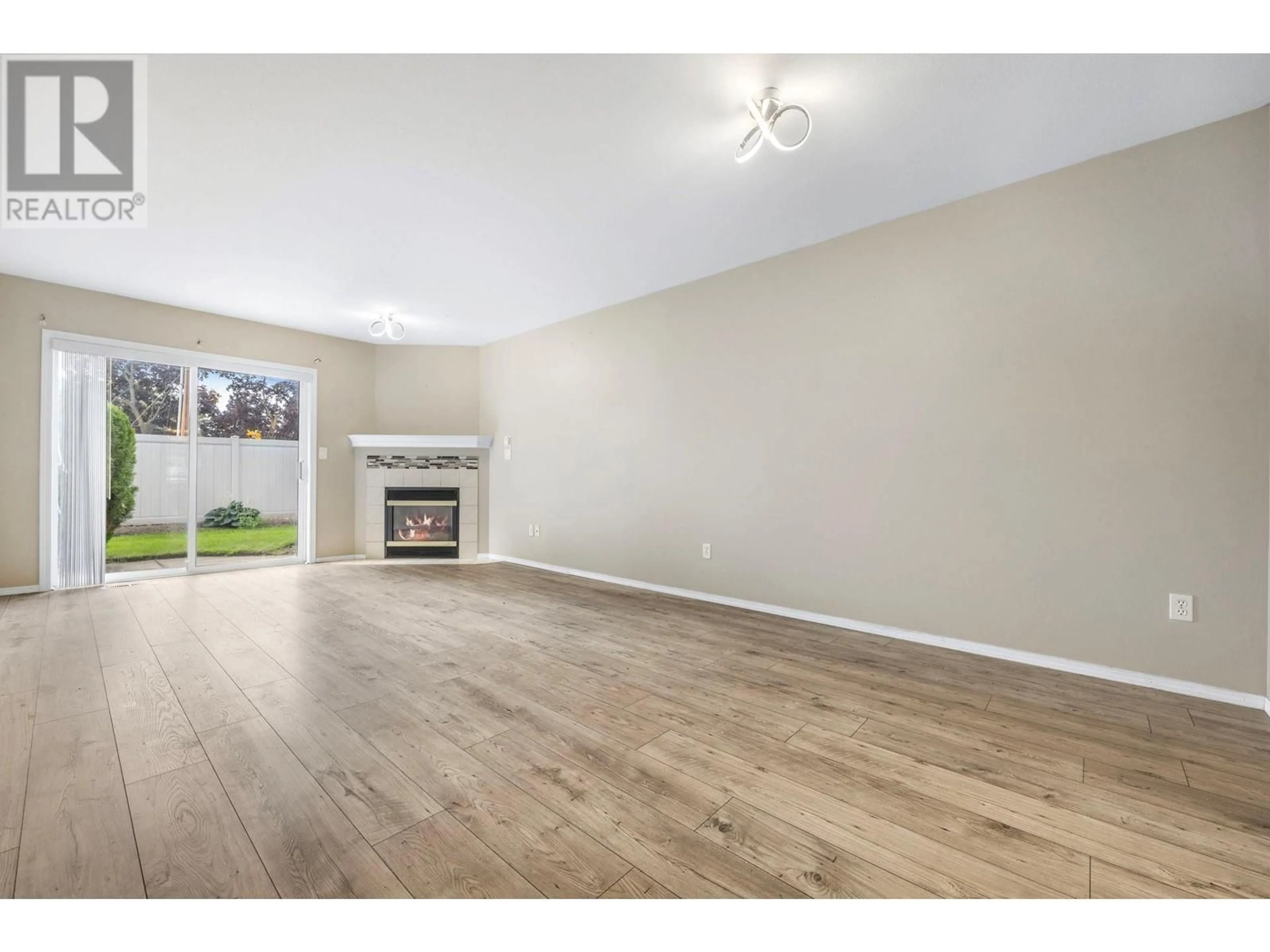 A pic of a room for 6 - 1120 GUISACHAN ROAD, Kelowna British Columbia V1Y9R5