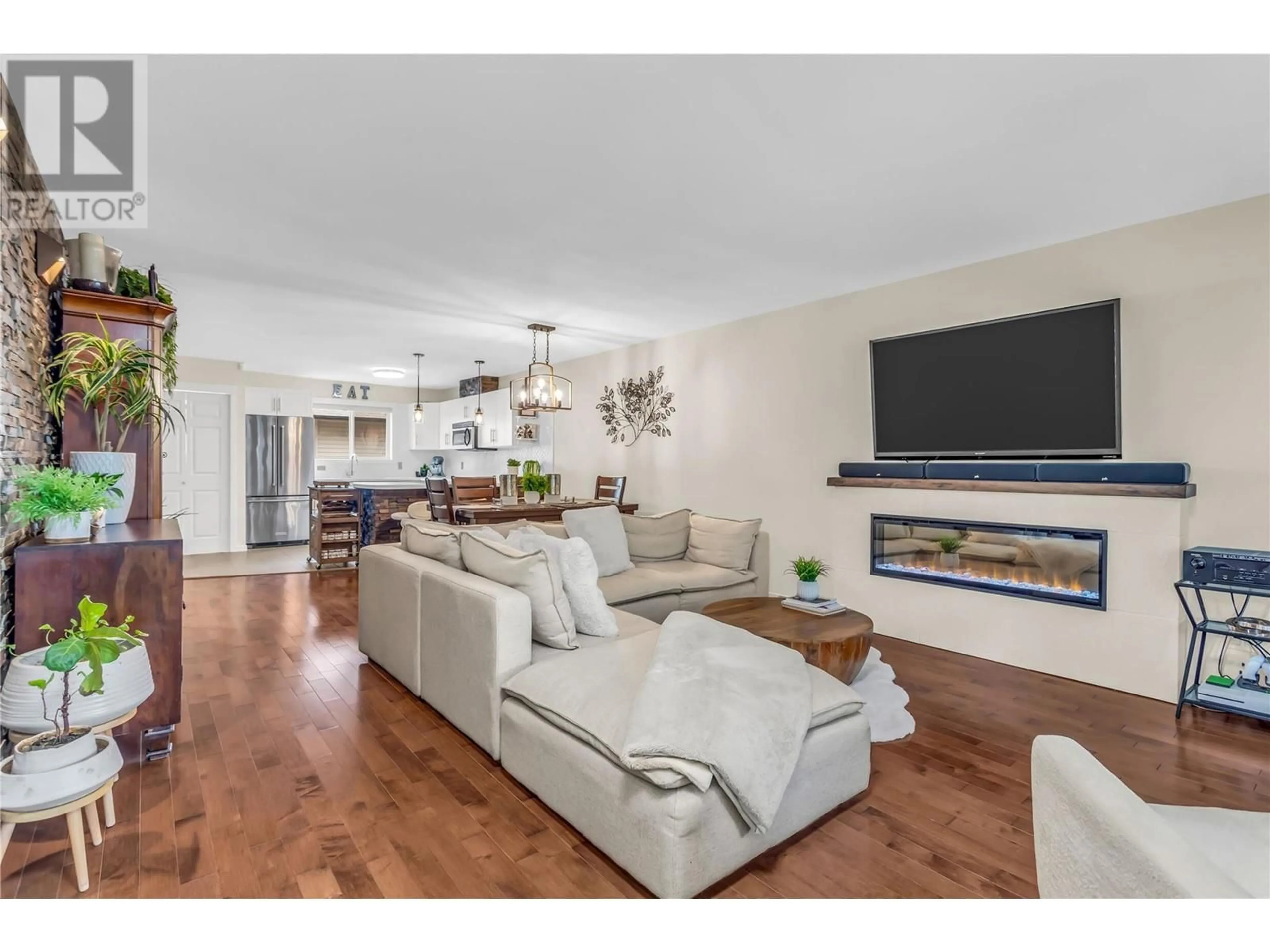 Living room with furniture, unknown for 122 - 1355 FINDLAY ROAD, Kelowna British Columbia V1X8B8
