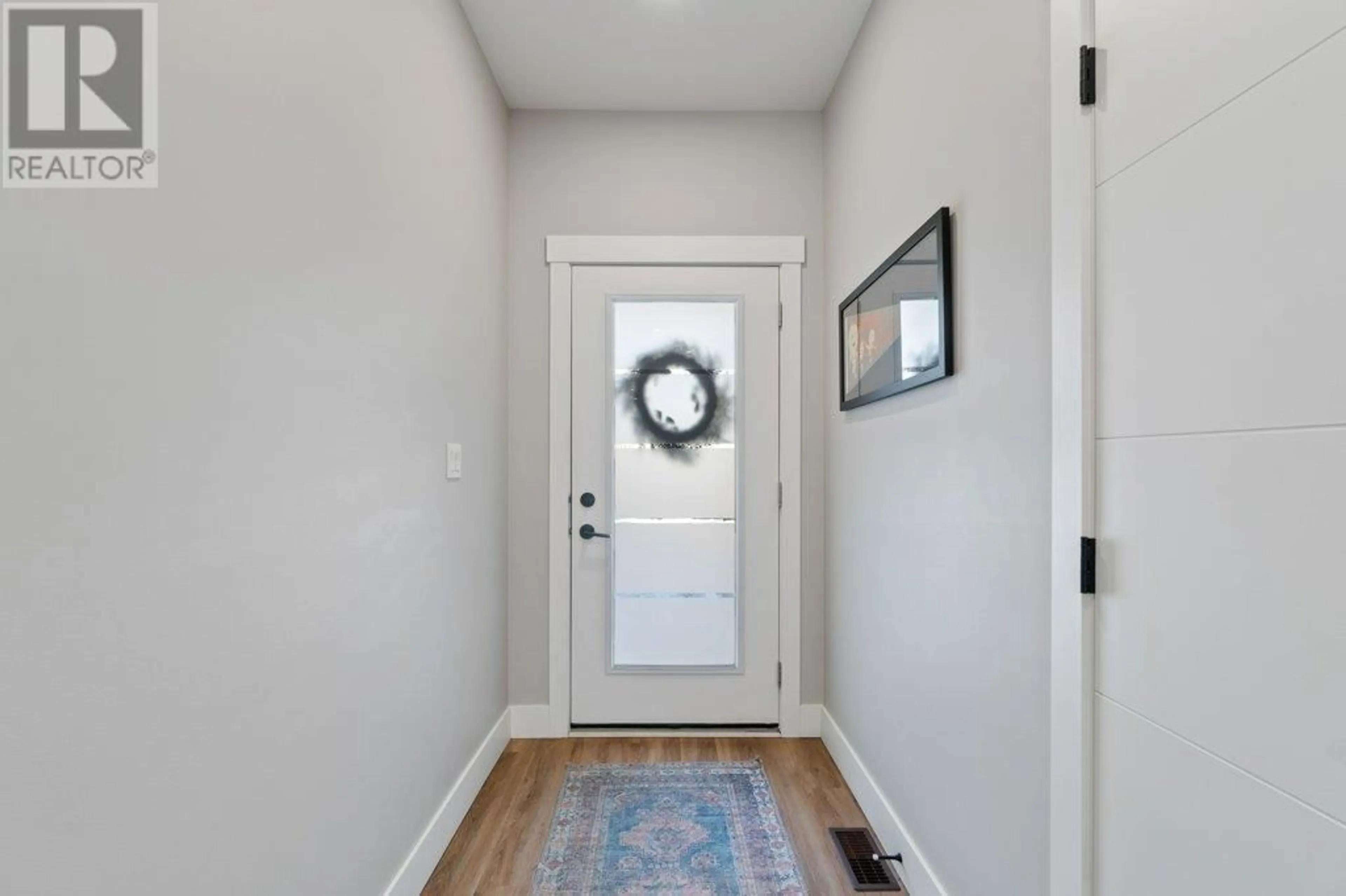 Indoor entryway for 2810 15 Avenue NE Unit# 34, Salmon Arm British Columbia V1E0G2