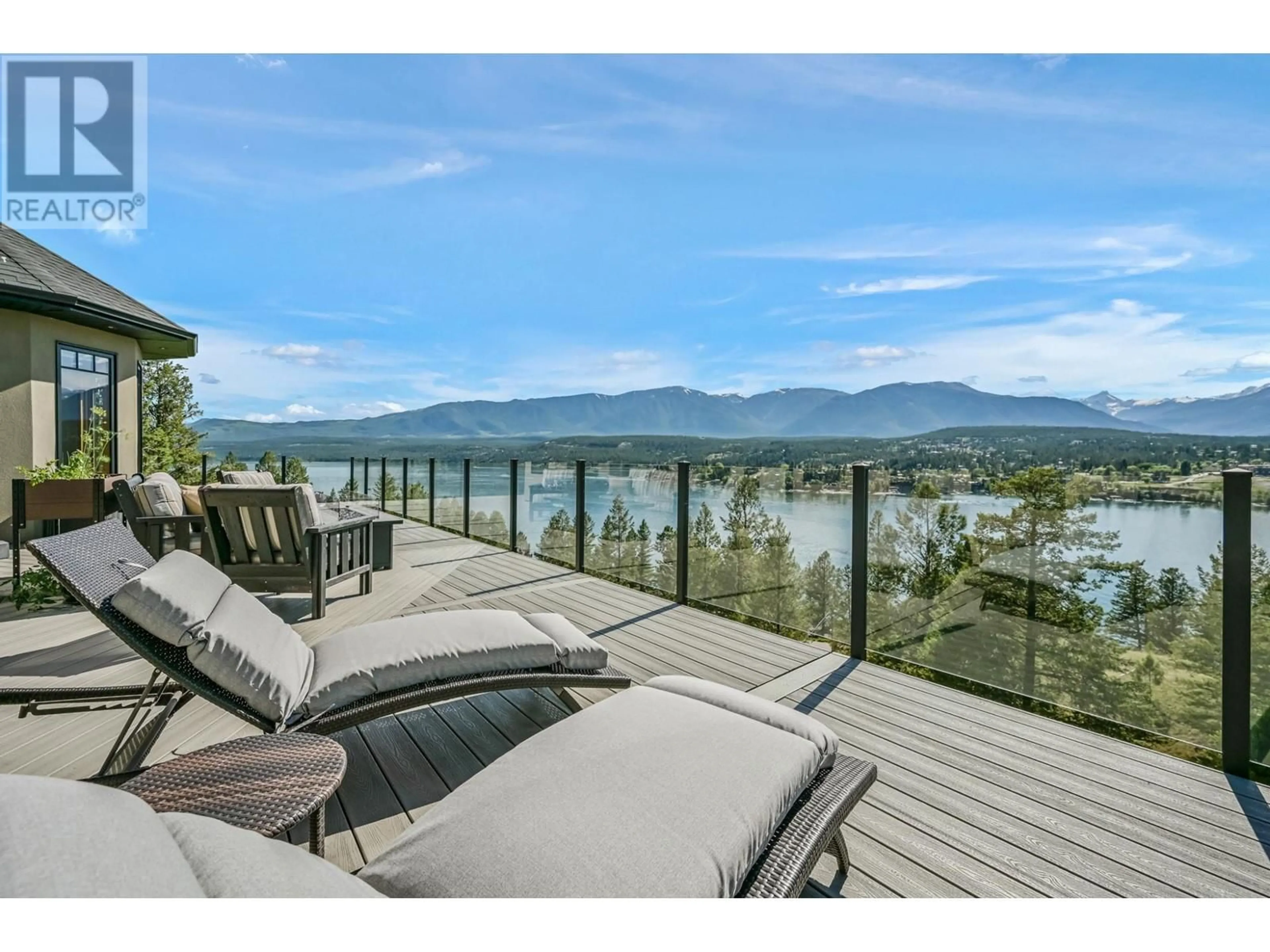 Patio, water/lake/river/ocean view for 717 LAKEVIEW DRIVE, Windermere British Columbia V0A1K3