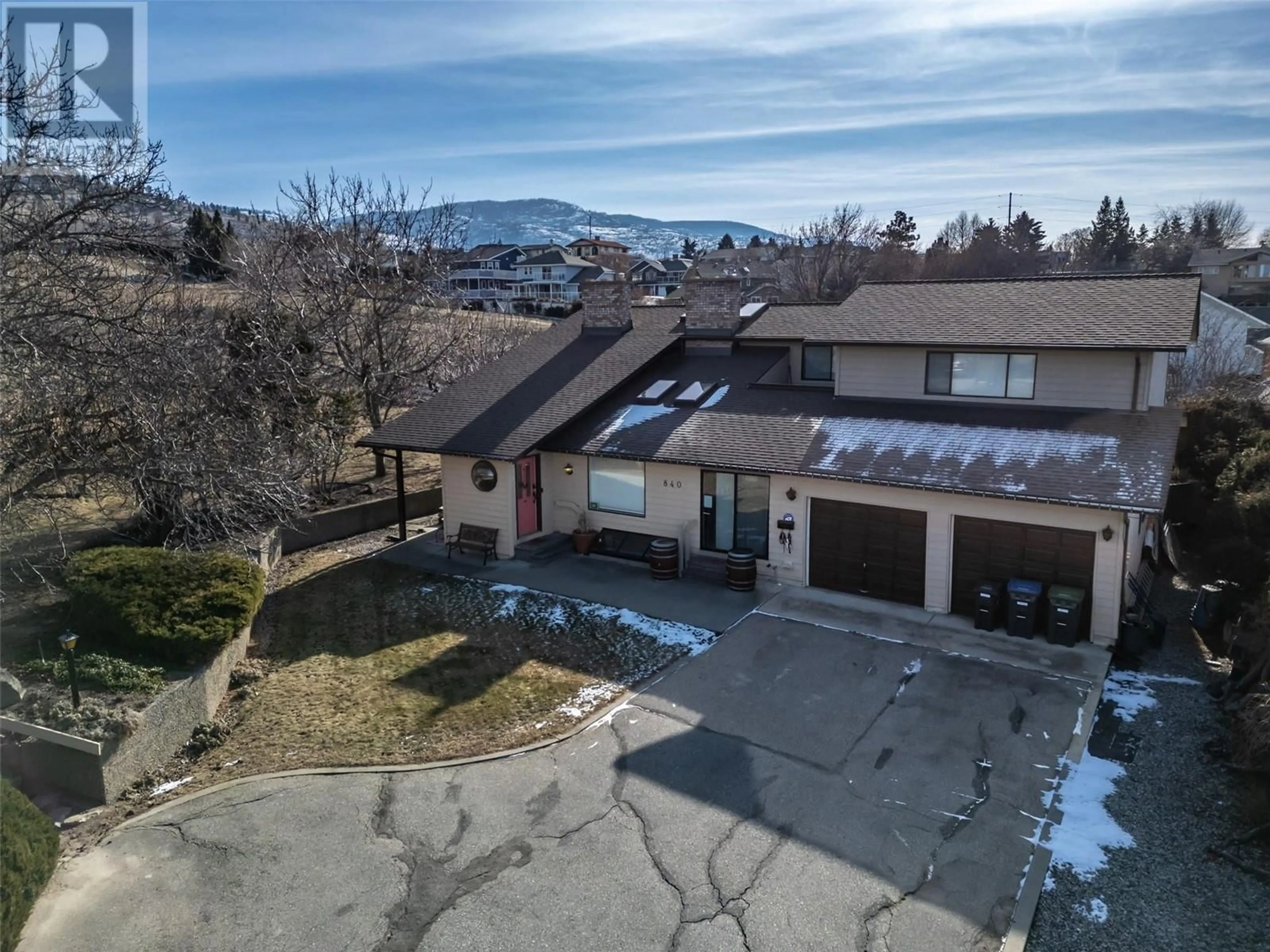 A pic from outside/outdoor area/front of a property/back of a property/a pic from drone, mountain view for 840 Uplands Avenue, Penticton British Columbia V2A7Y1