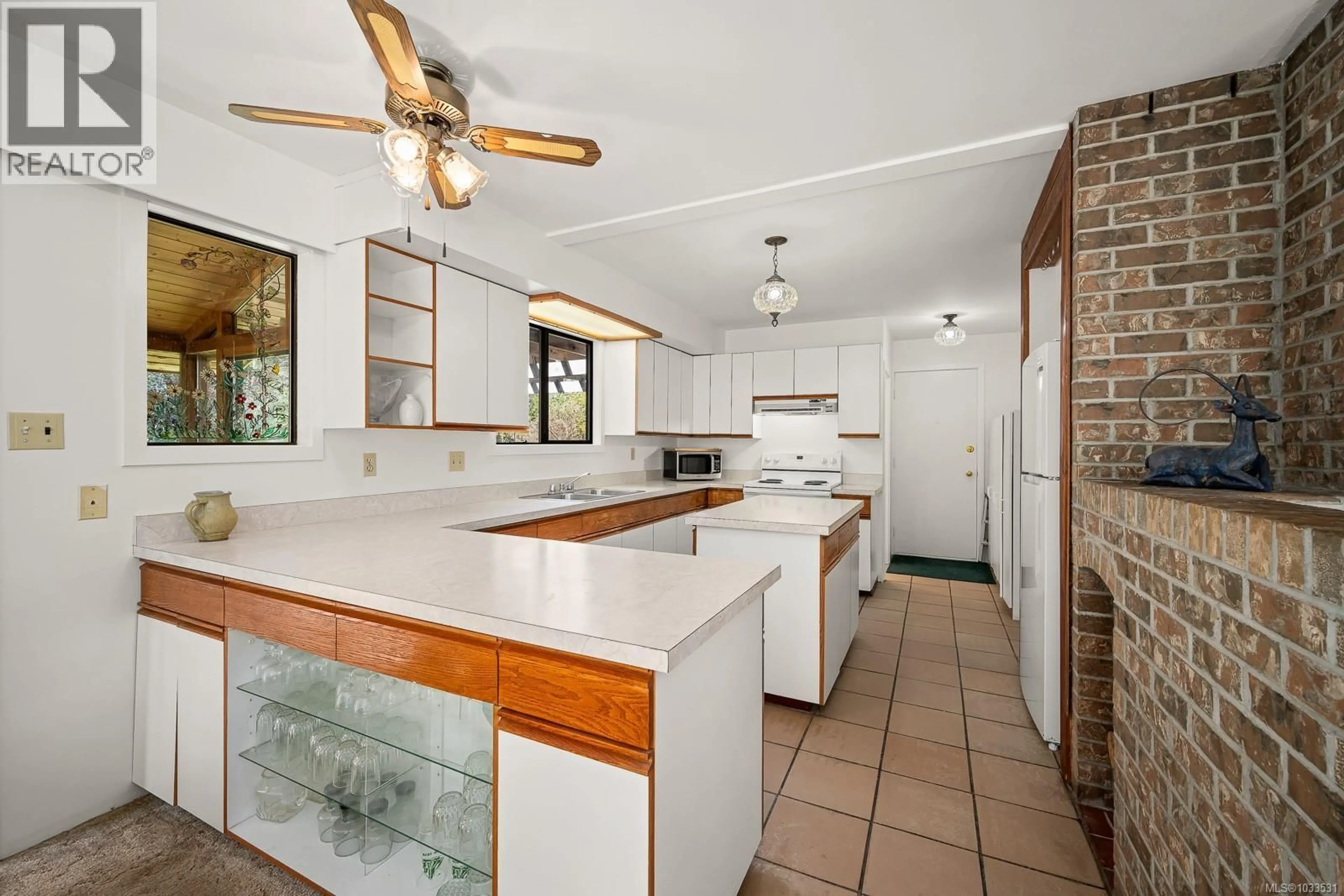 Unknown for 875 CARMICHAEL ROAD, Hornby Island British Columbia V0R1Z0