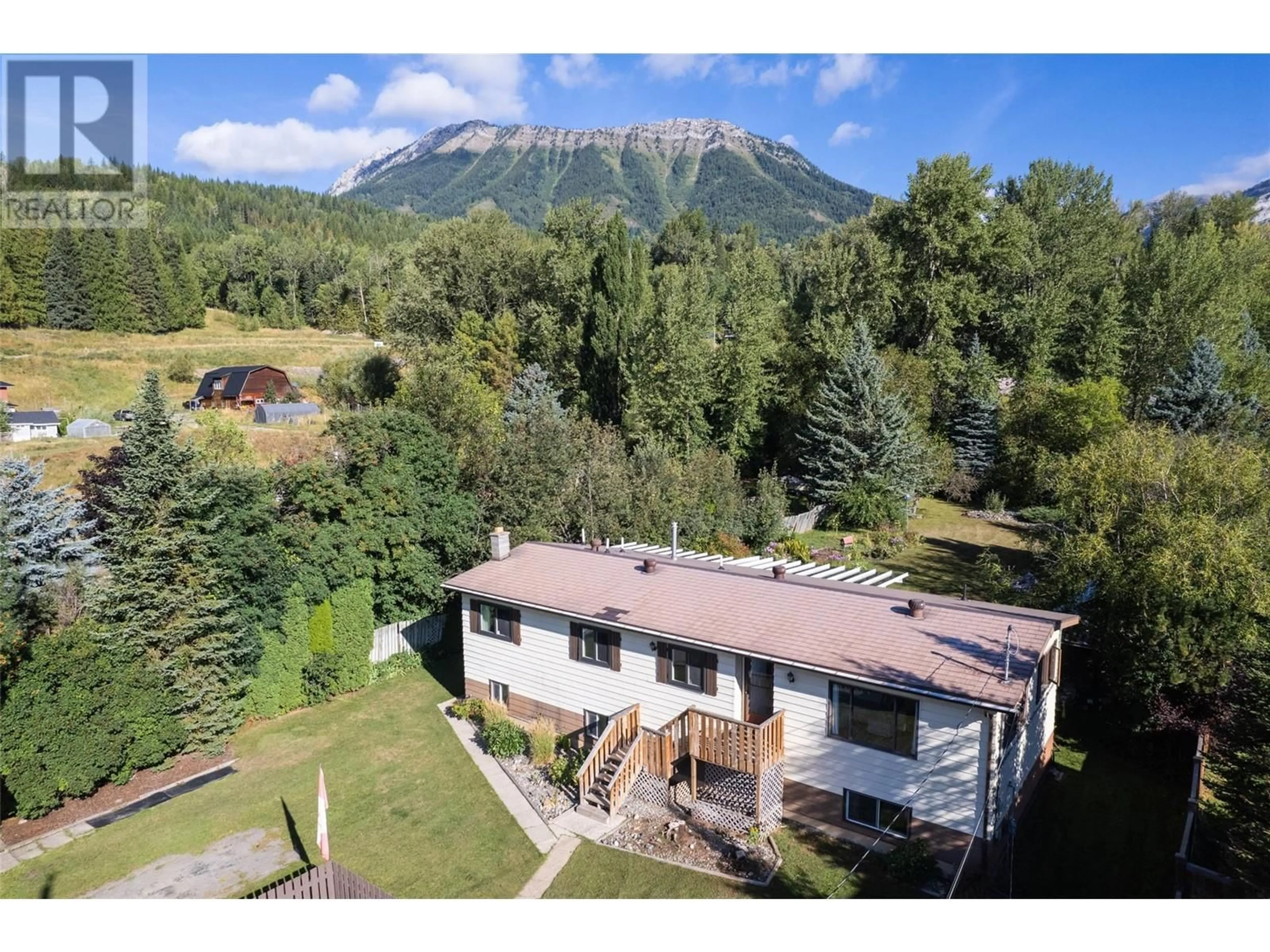 A pic from outside/outdoor area/front of a property/back of a property/a pic from drone, mountain view for 1269 COLCLOUGH Avenue, Fernie British Columbia V0B1M1