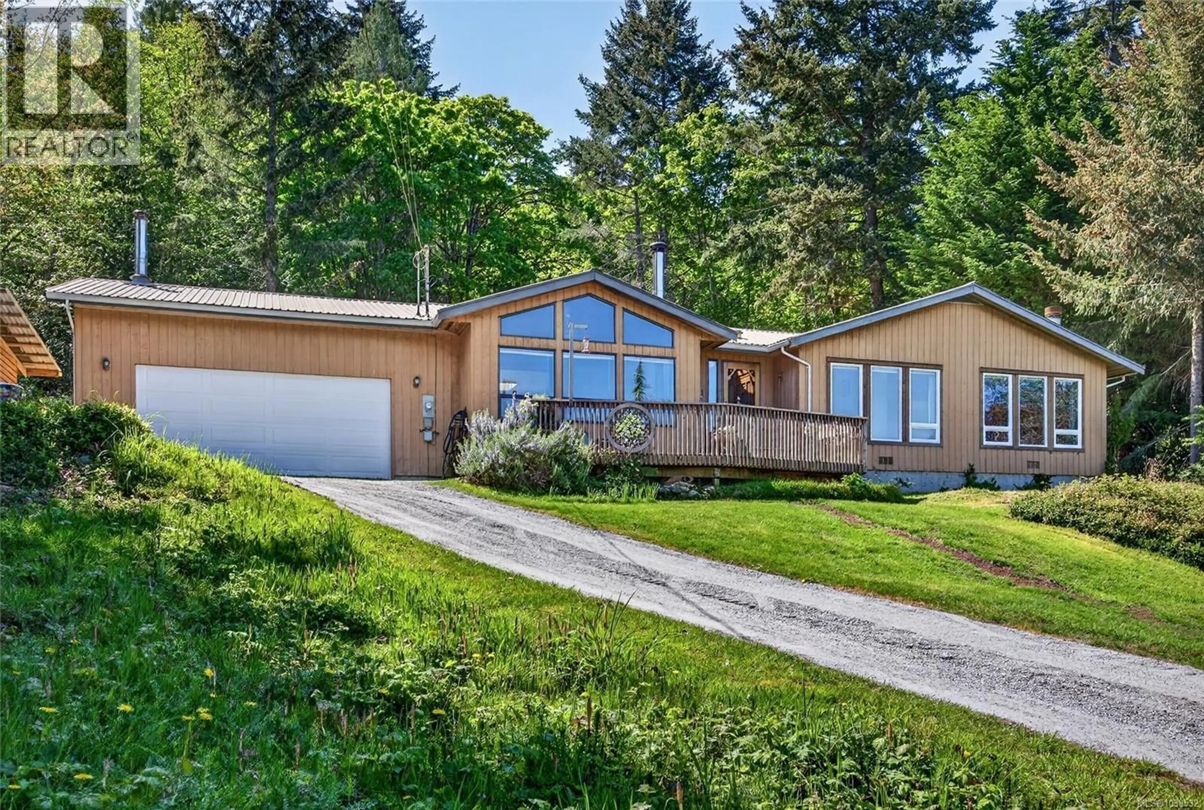 Home with vinyl exterior material, unknown for 251 PRICE ROAD, Salt Spring British Columbia V8K2E9
