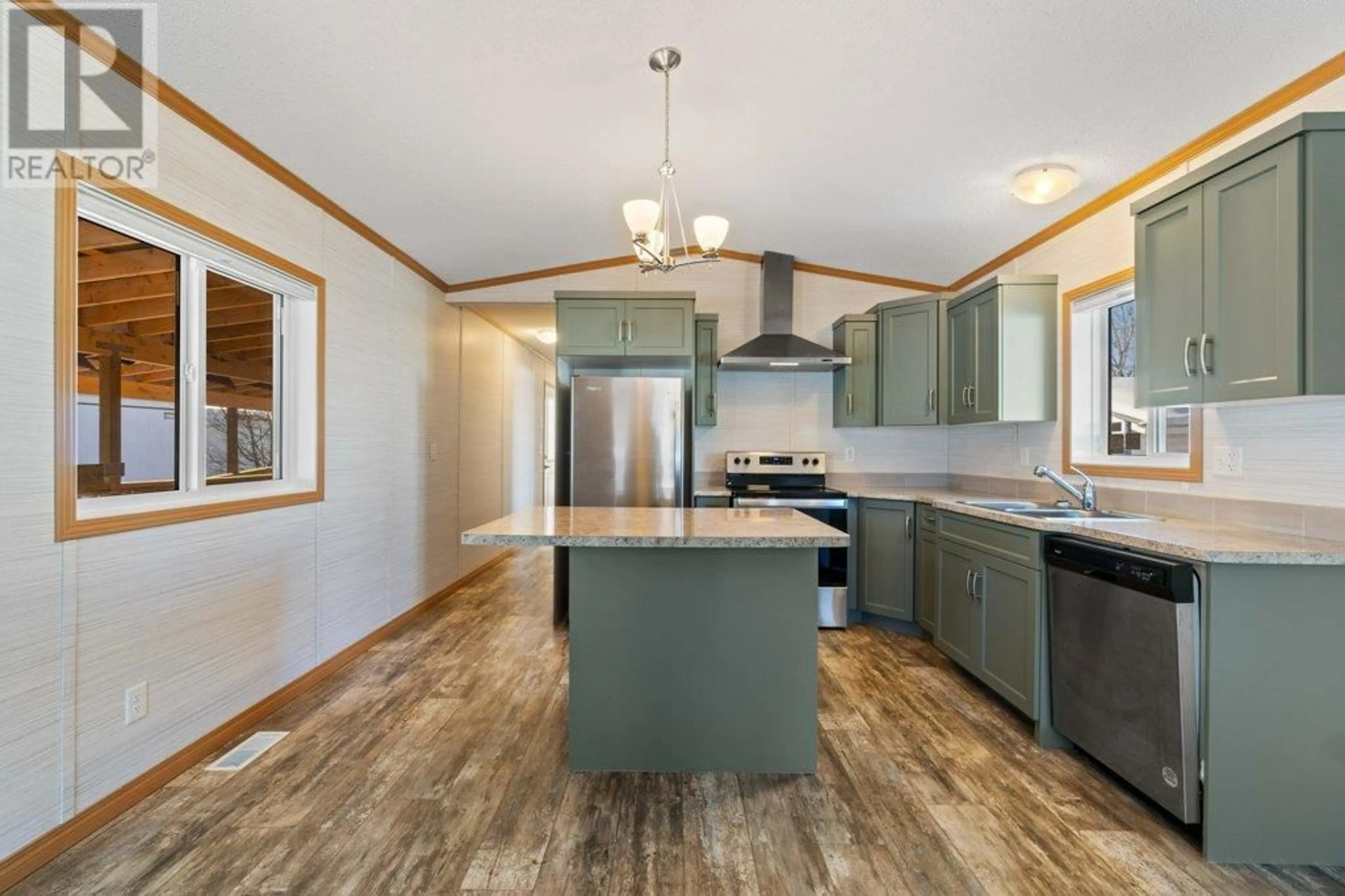 Open concept kitchen, unknown for 3350 10 Avenue NE Unit# 134, Salmon Arm British Columbia V1E1J6